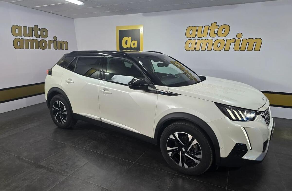 PEUGEOT 2008 e- 50 kWh GT