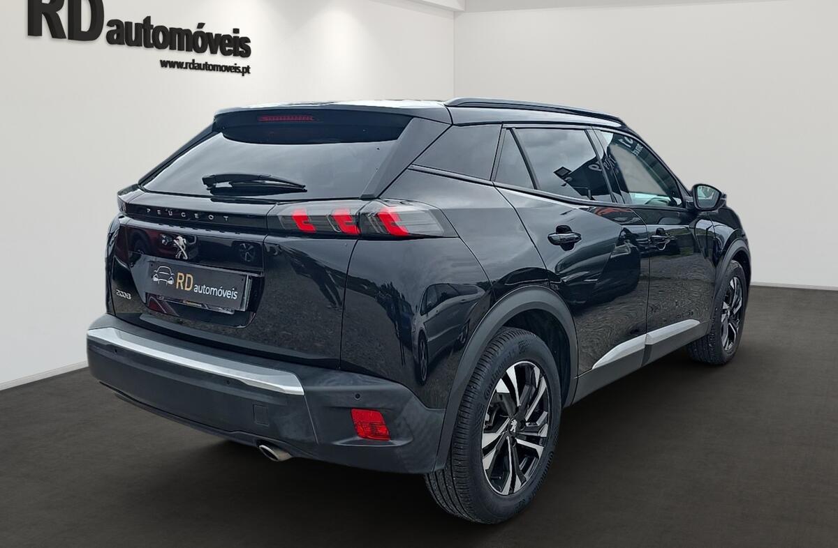 PEUGEOT 2008 1.5 BlueHDi GT