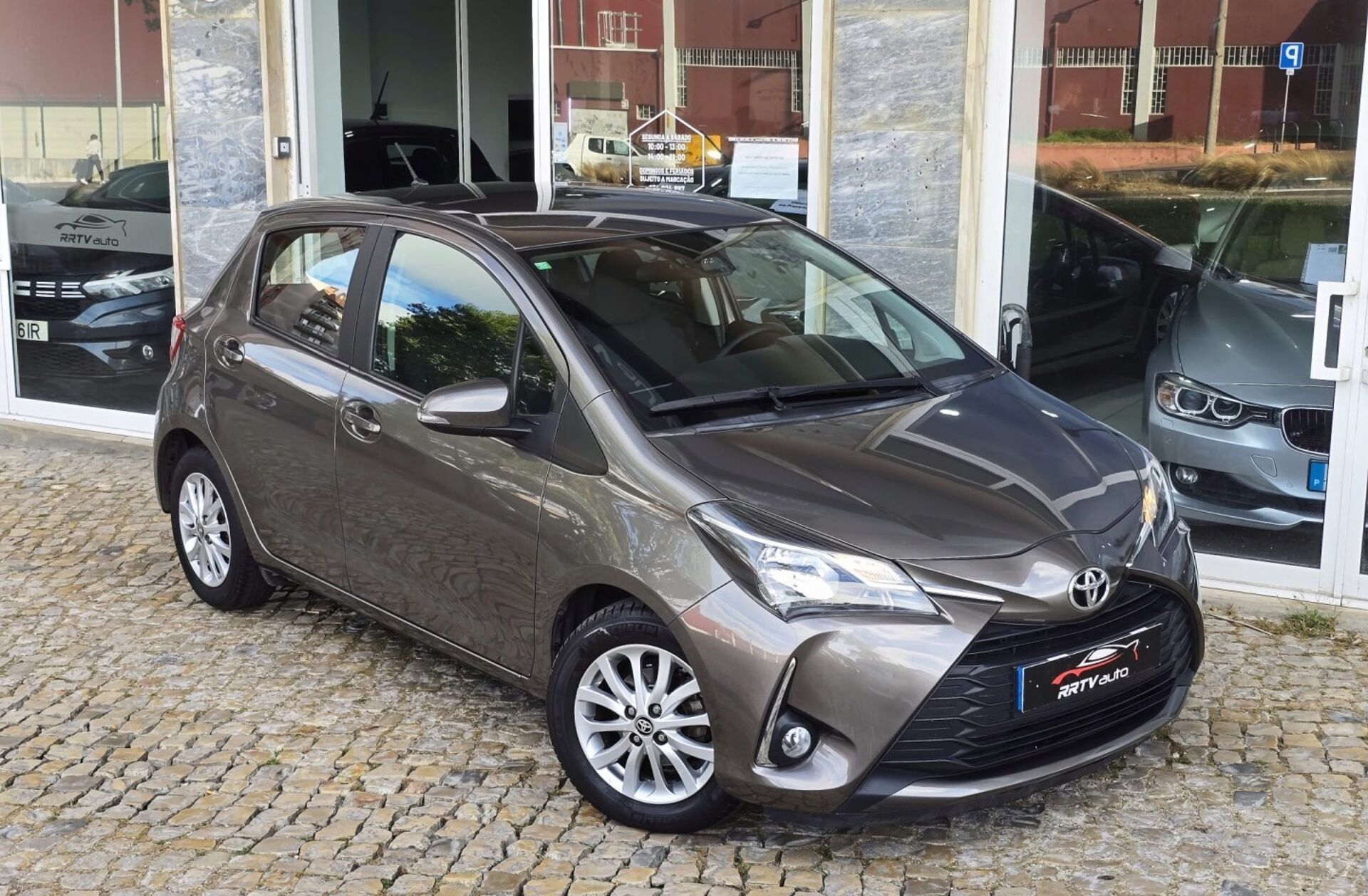 TOYOTA Yaris 1.0 VVT-i Exclusive+P.Techno