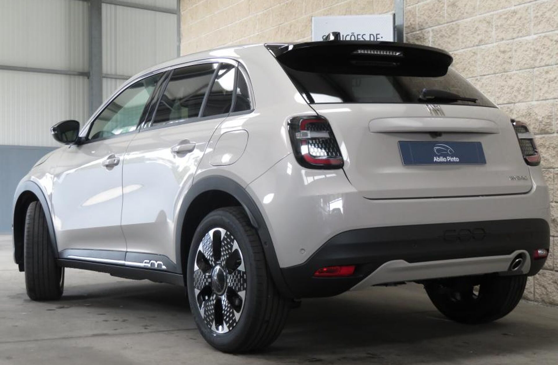 FIAT 600 1.2 Hybrid La Prima