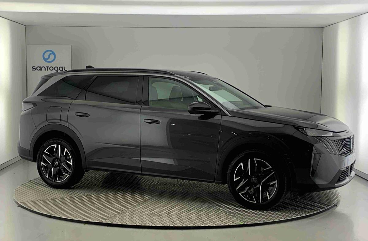 PEUGEOT 5008 1.2 Hybrid Allure e-DCS6