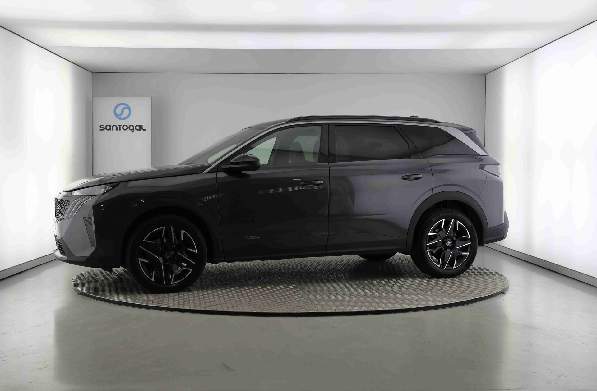 PEUGEOT 5008 1.2 Hybrid Allure e-DCS6