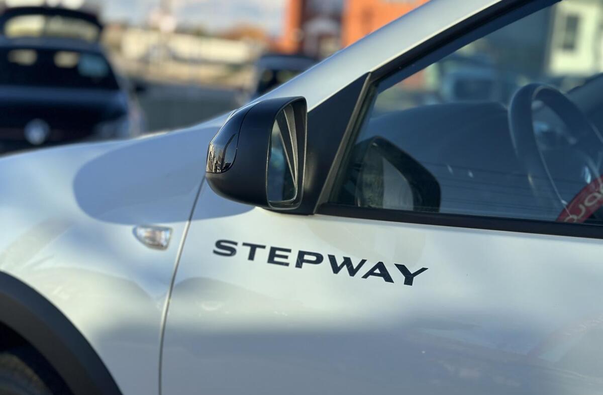 DACIA Sandero 1.0 TCe Stepway Essential