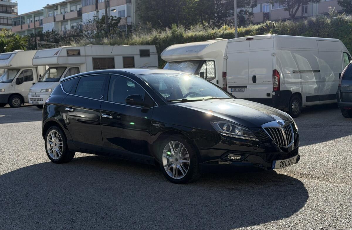 LANCIA Delta 1.6 M-Jet Platino Com 57X