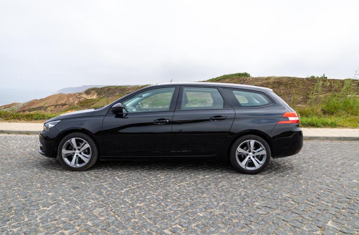 PEUGEOT 308 SW 1.5 BlueHDi Allure EAT8