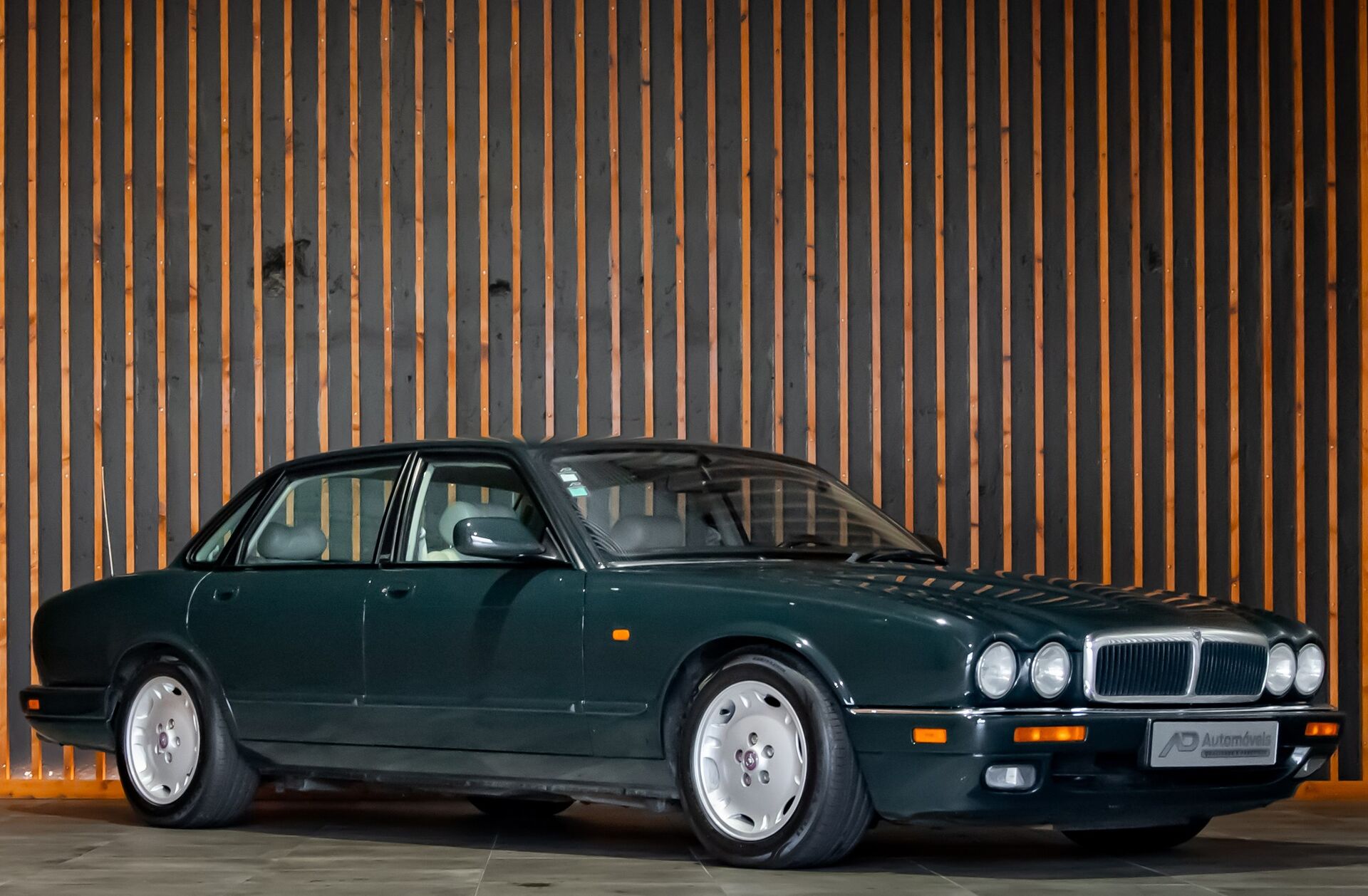 JAGUAR XJ 6 3.2