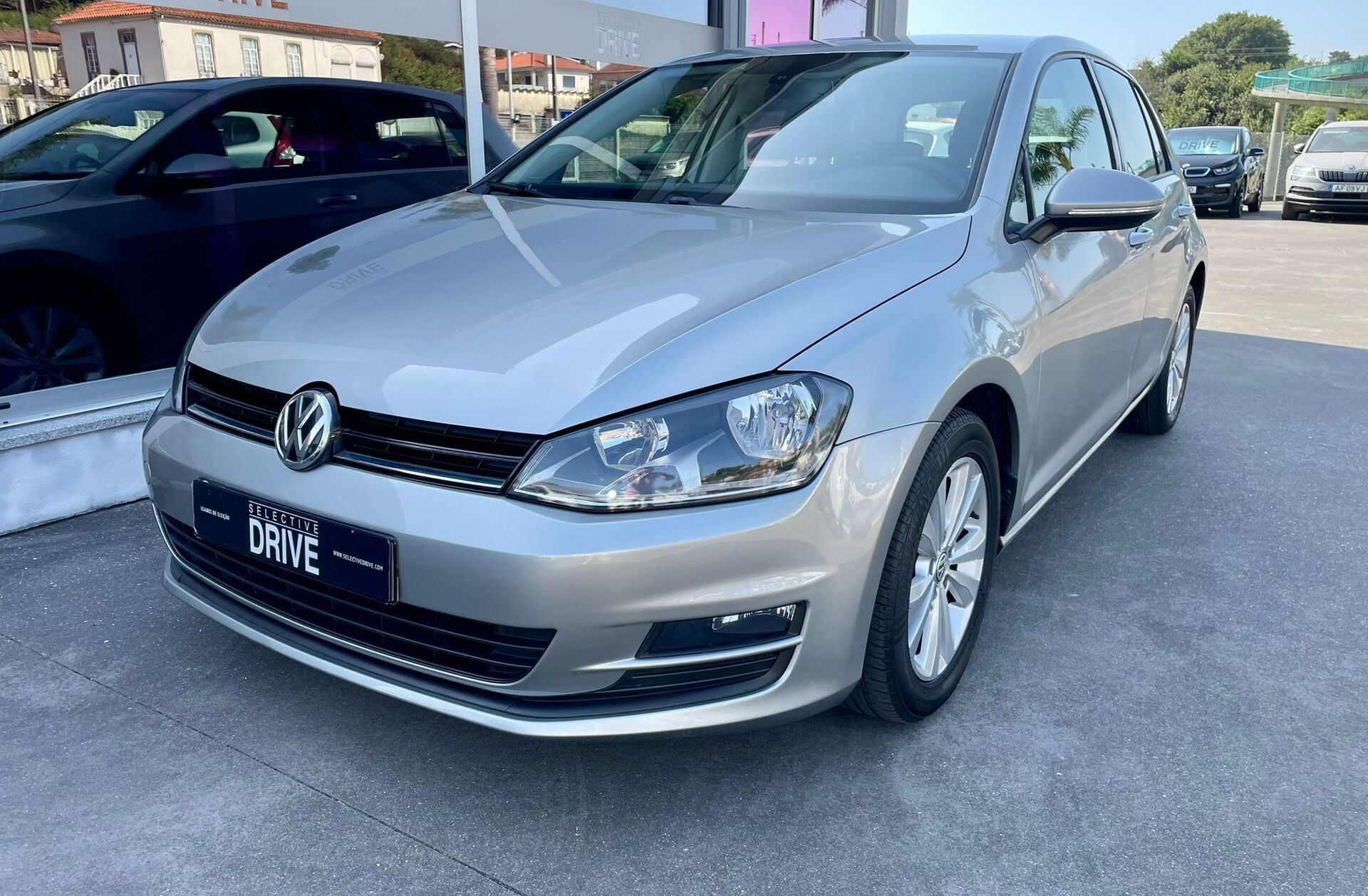 VOLKSWAGEN Golf 1.2 TSi Confortline