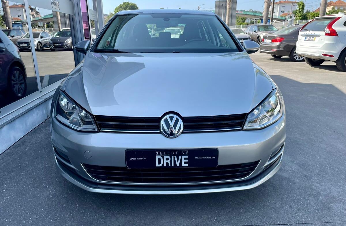 VOLKSWAGEN Golf 1.2 TSi Confortline