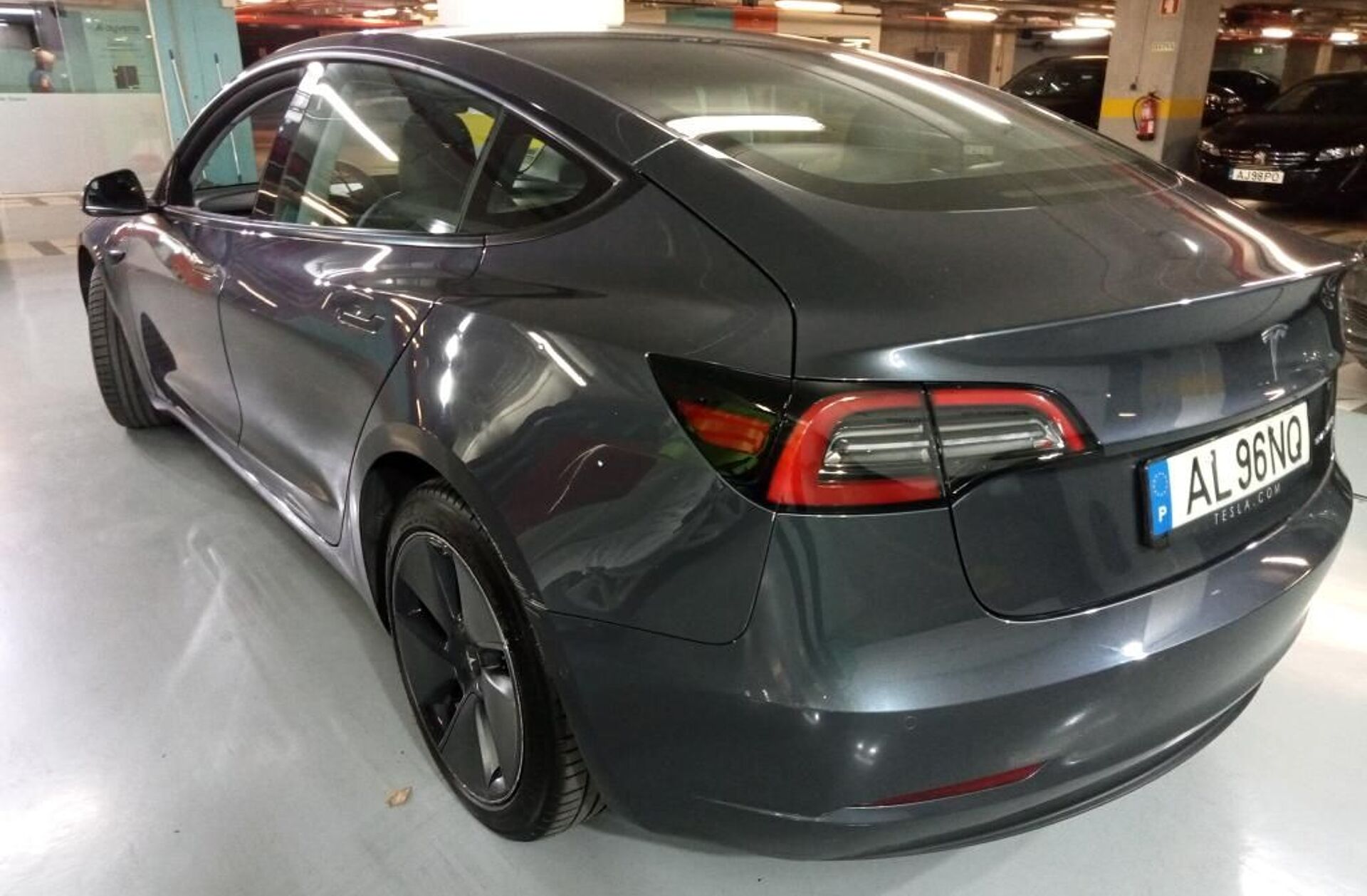 TESLA Model 3 Long-Range Dual Motor AWD