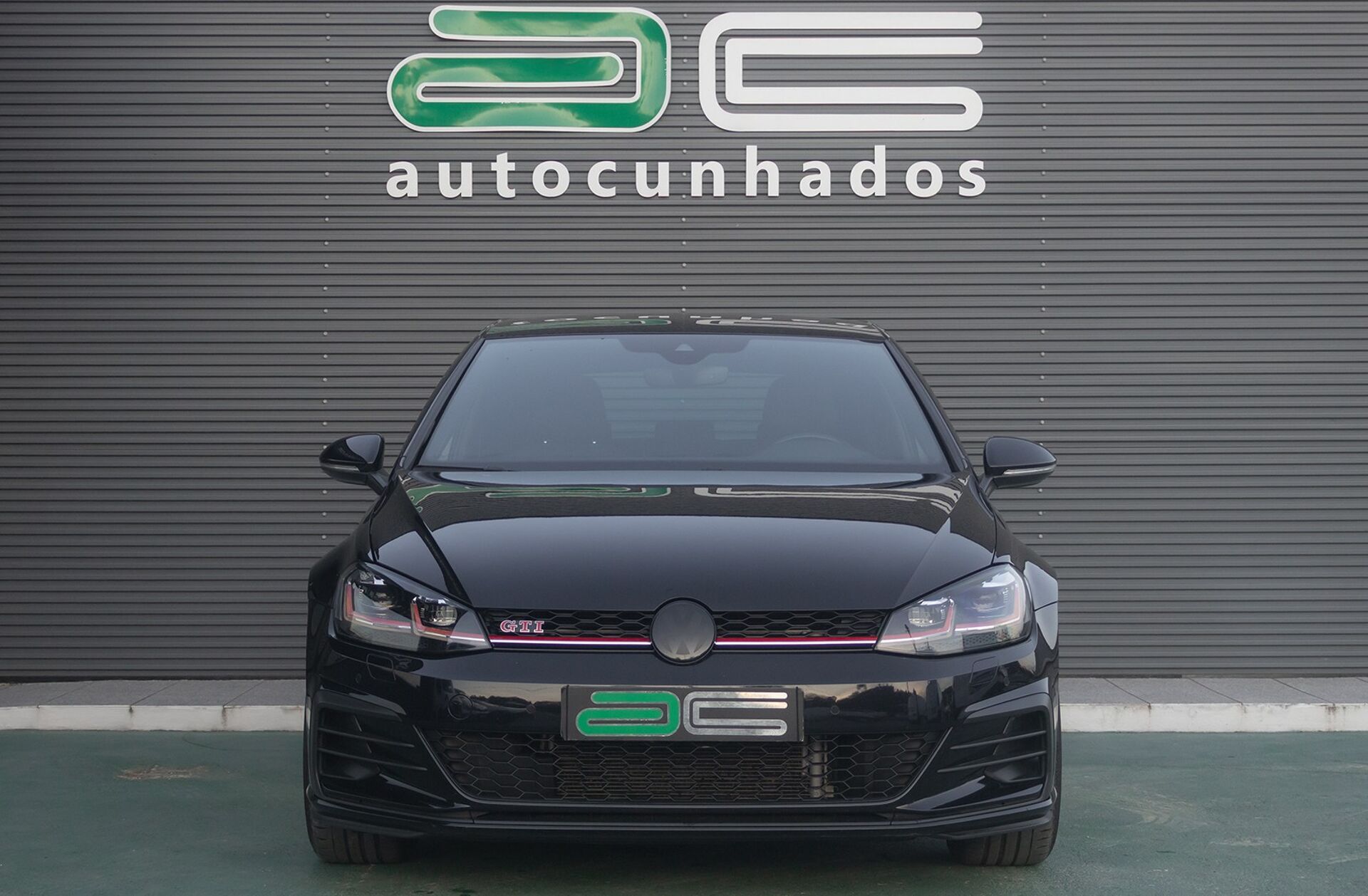 VOLKSWAGEN Golf 2.0 TSI GTI DSG