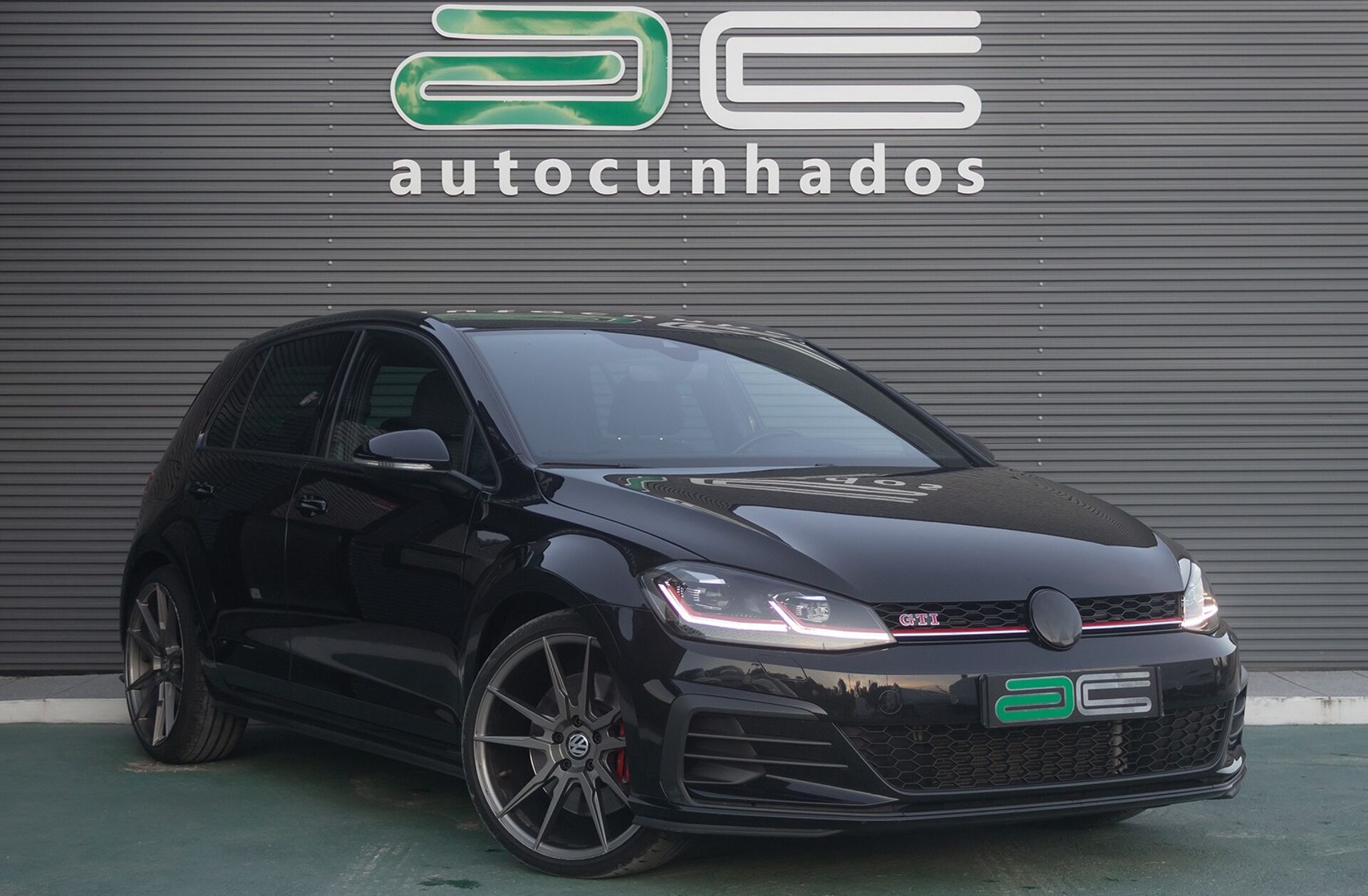 VOLKSWAGEN Golf 2.0 TSI GTI DSG