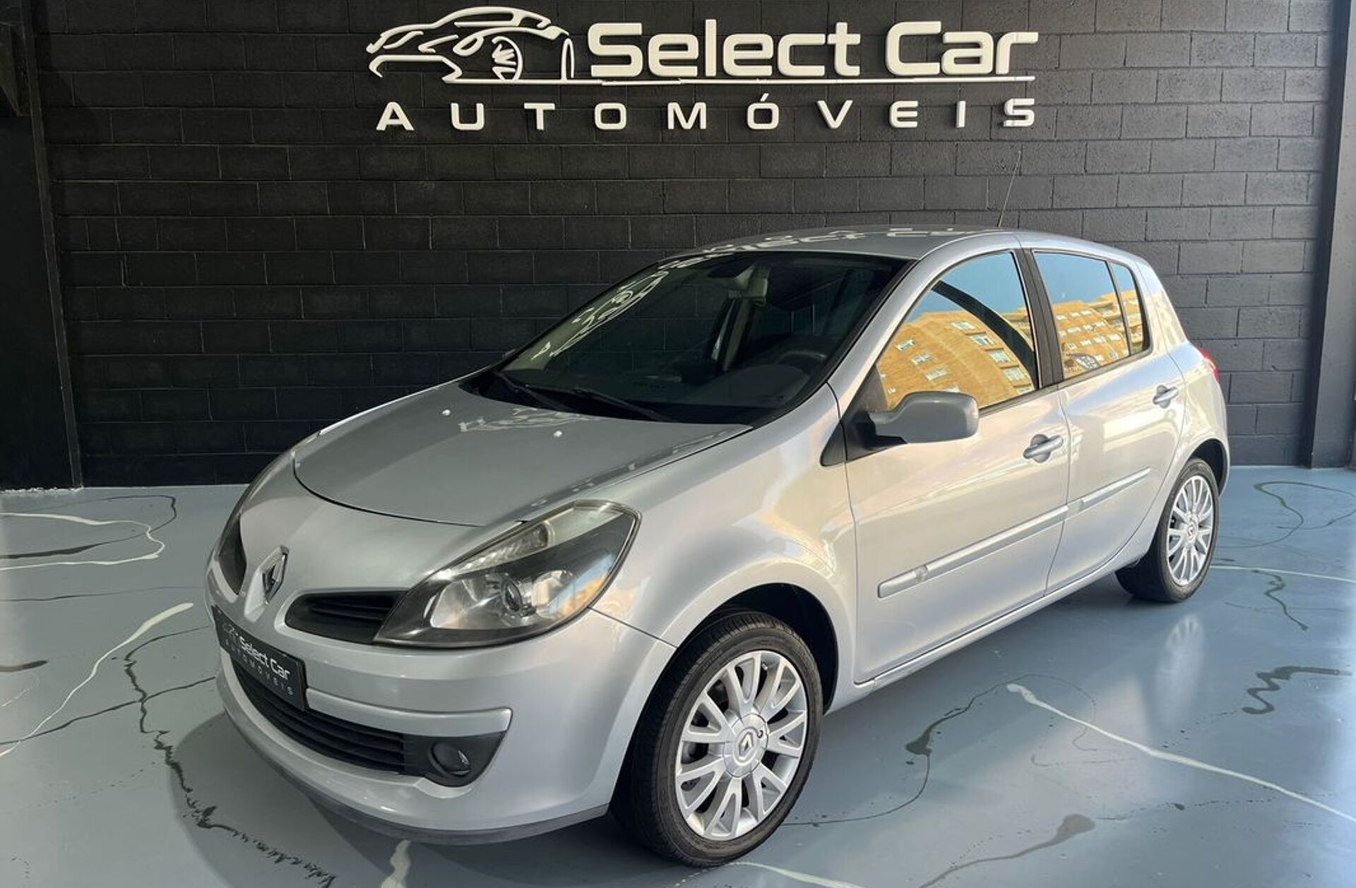 RENAULT Clio 1.2 16V Dynamique S