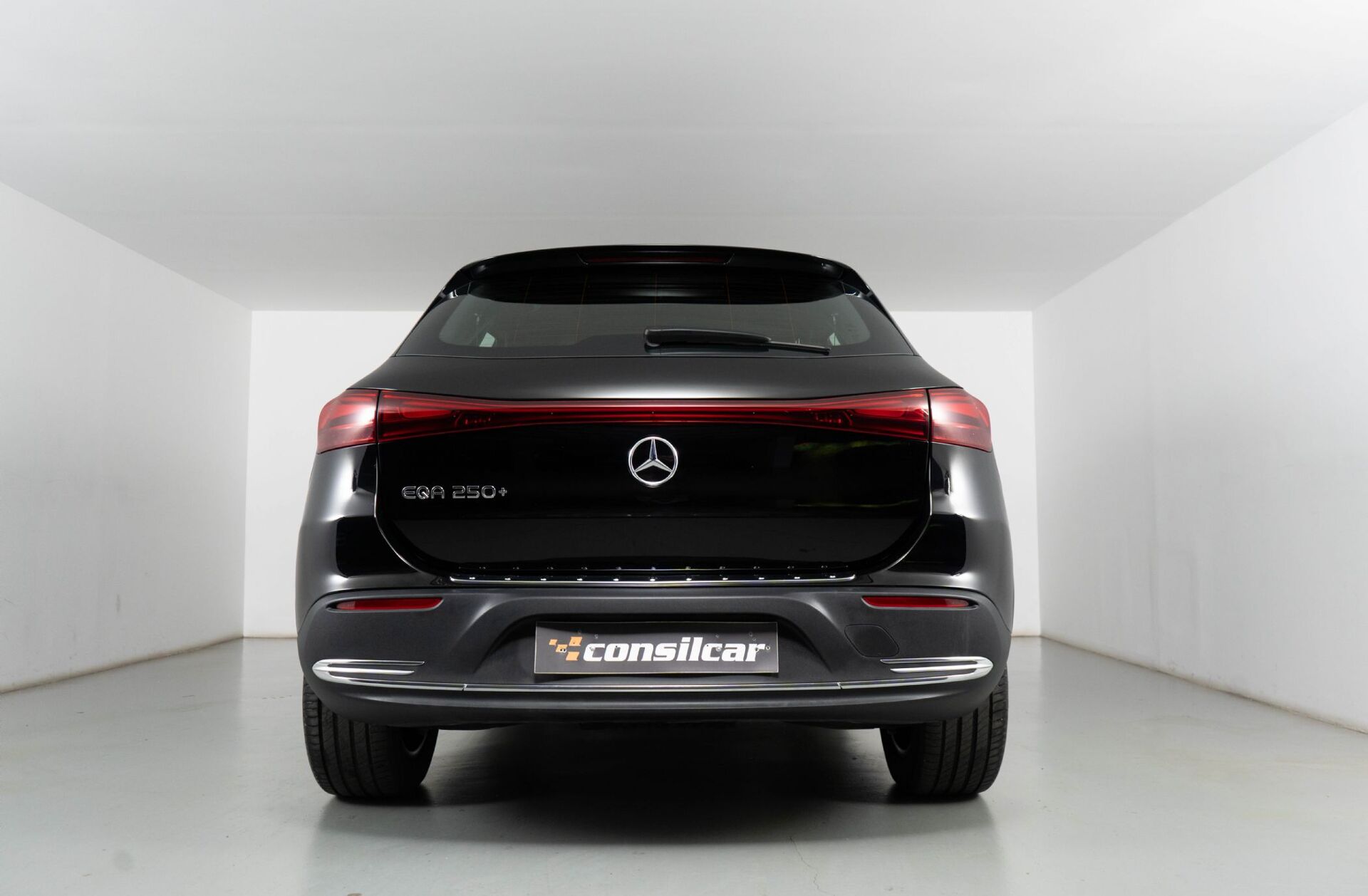 MERCEDES EQA 250+ Edition