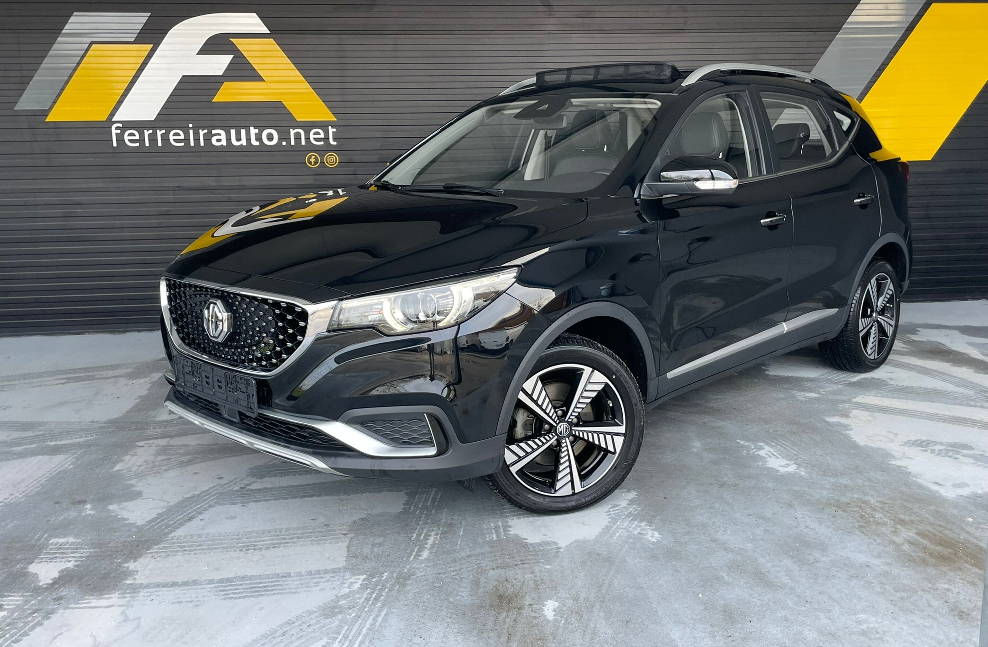 MG ZS 44.5 kWh Luxury