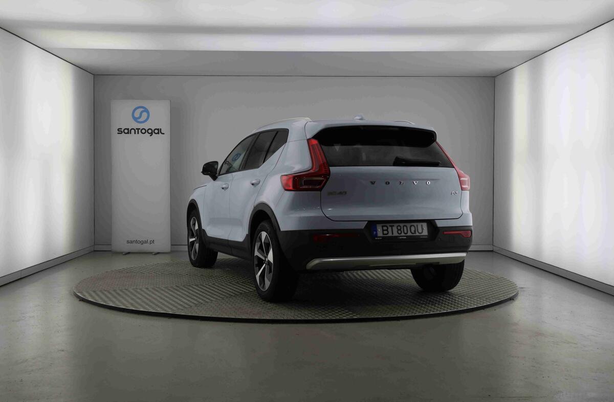 VOLVO XC40 2.0 B3 Core
