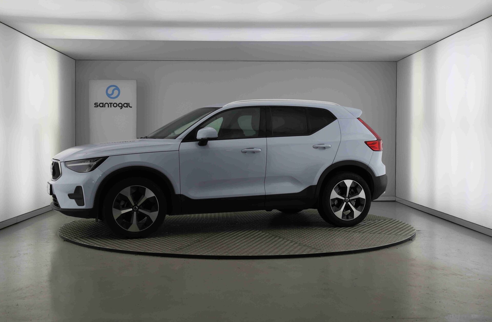 VOLVO XC40 2.0 B3 Core