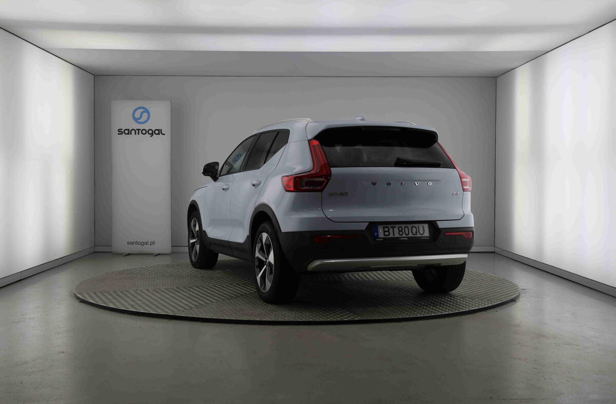 VOLVO XC40 2.0 B3 Core