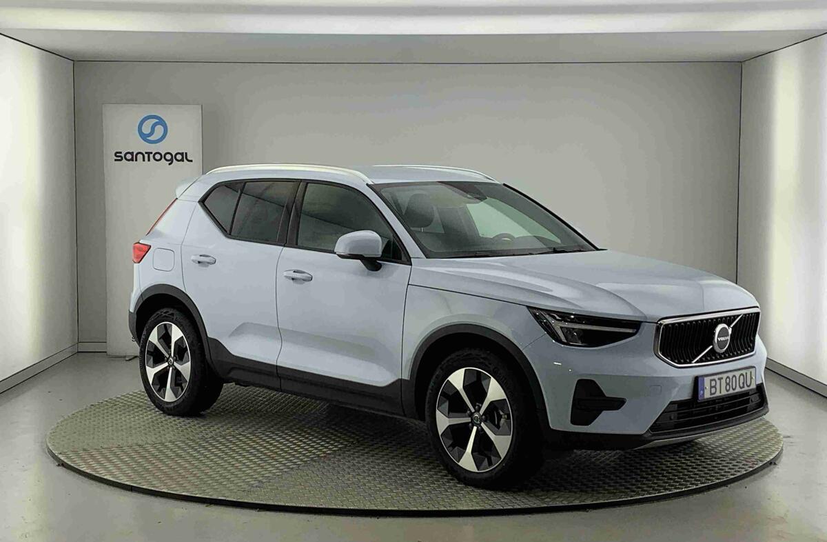 VOLVO XC40 2.0 B3 Core