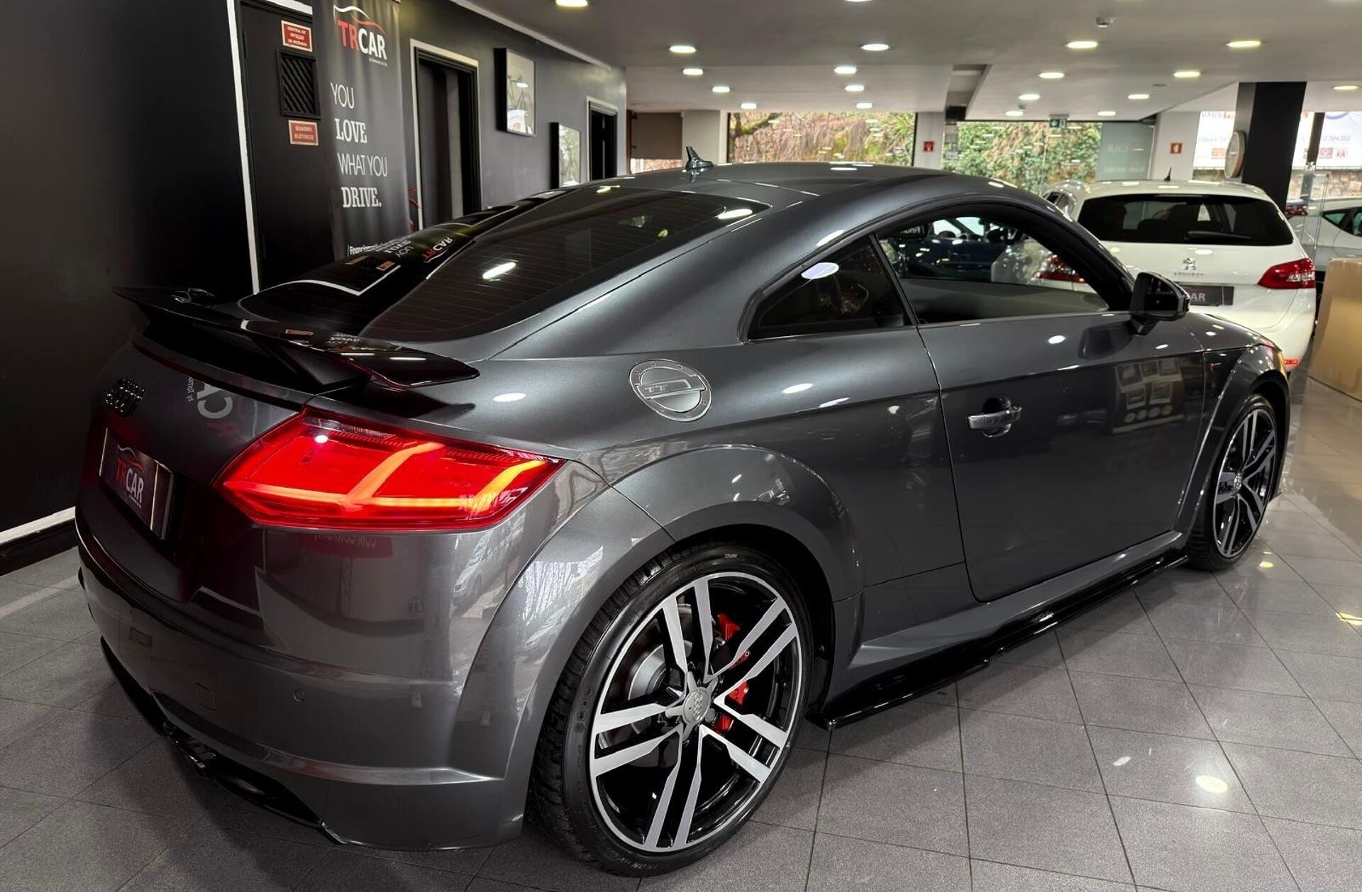 AUDI TT 2.0 TFSI S-line