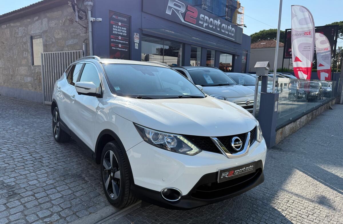 NISSAN Qashqai 1.5 dCi N-Connecta 18