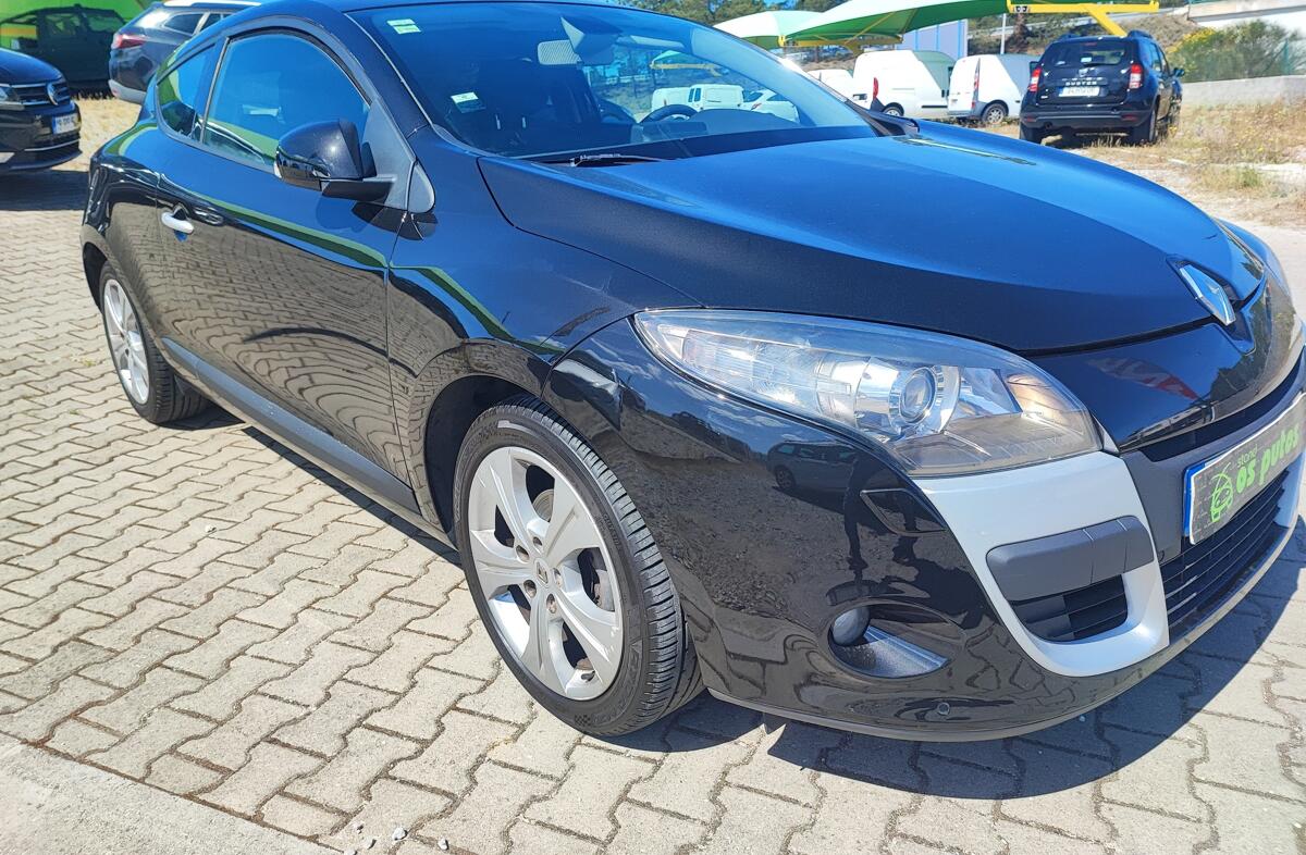 RENAULT Mégane Coupé 1.5 dCi Dynamique