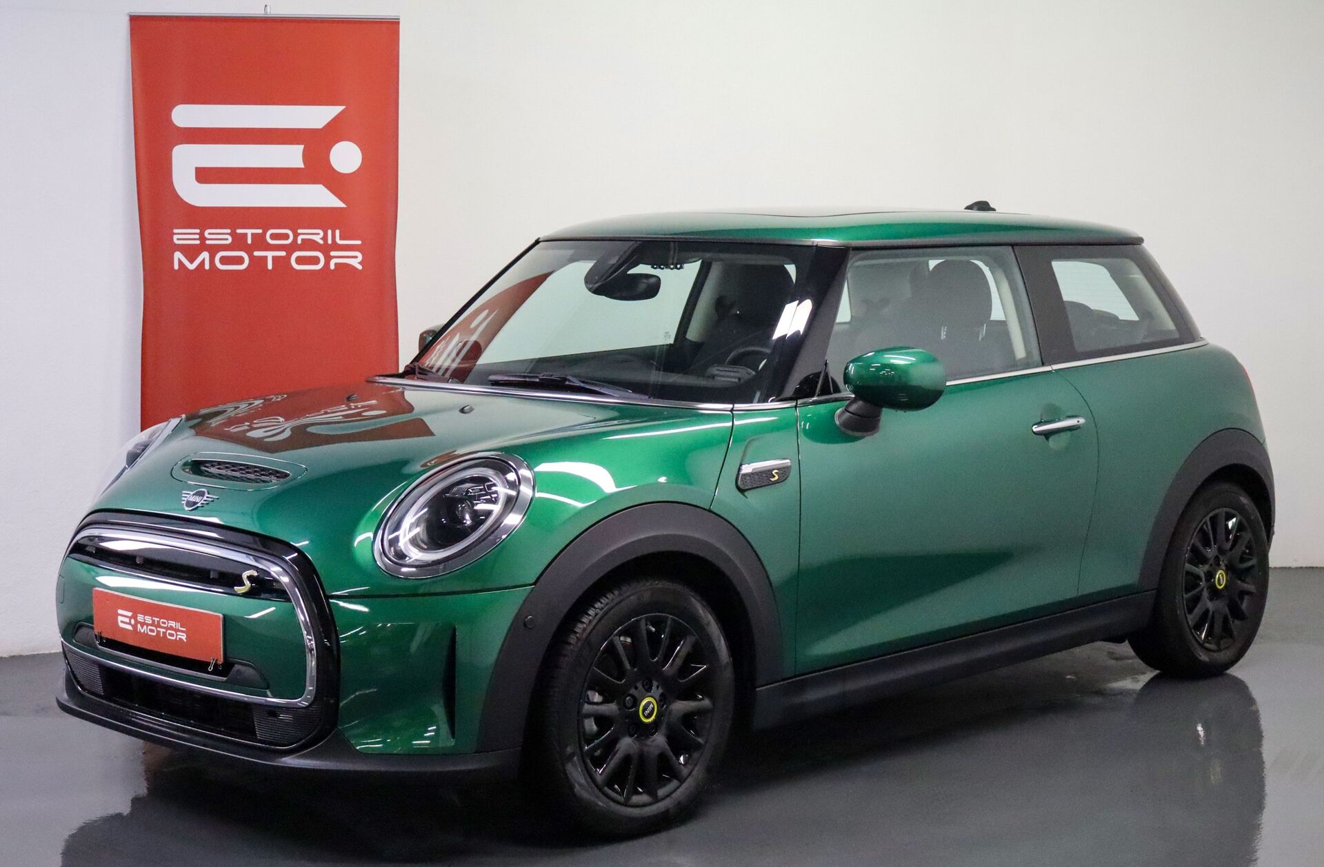 MINI Mini Cooper SE Essential