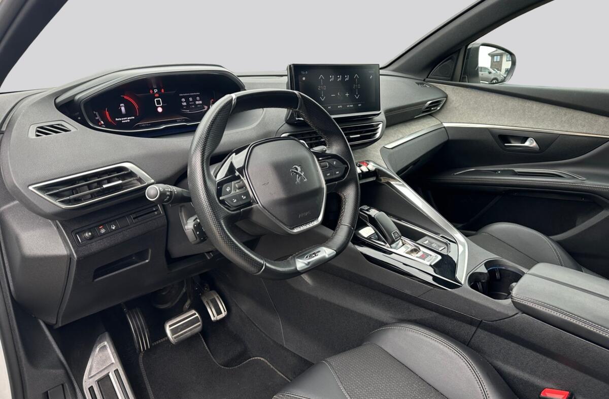 PEUGEOT 5008 1.2 PureTech GT EAT8