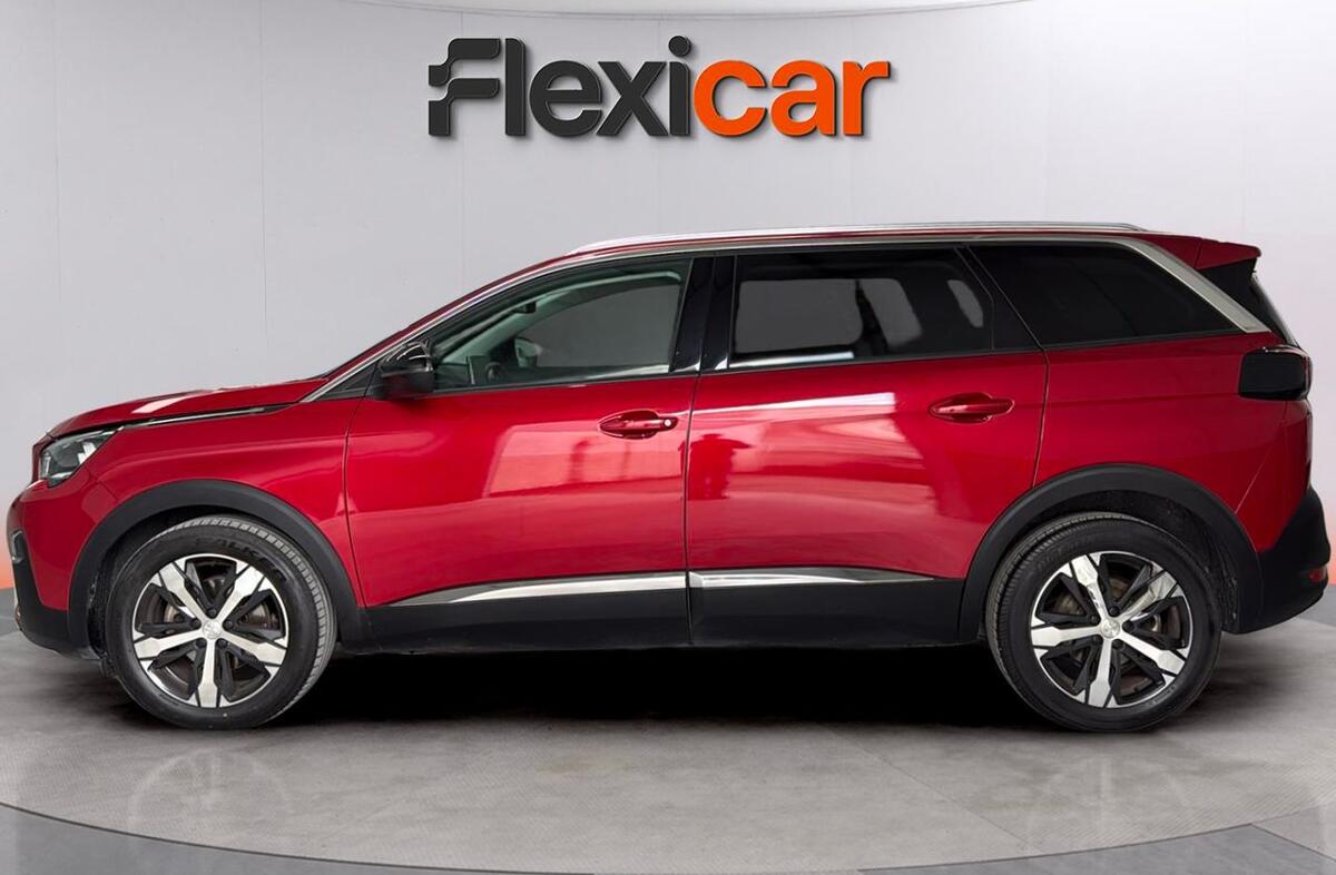 PEUGEOT 5008 1.5 BlueHDi Allure EAT8