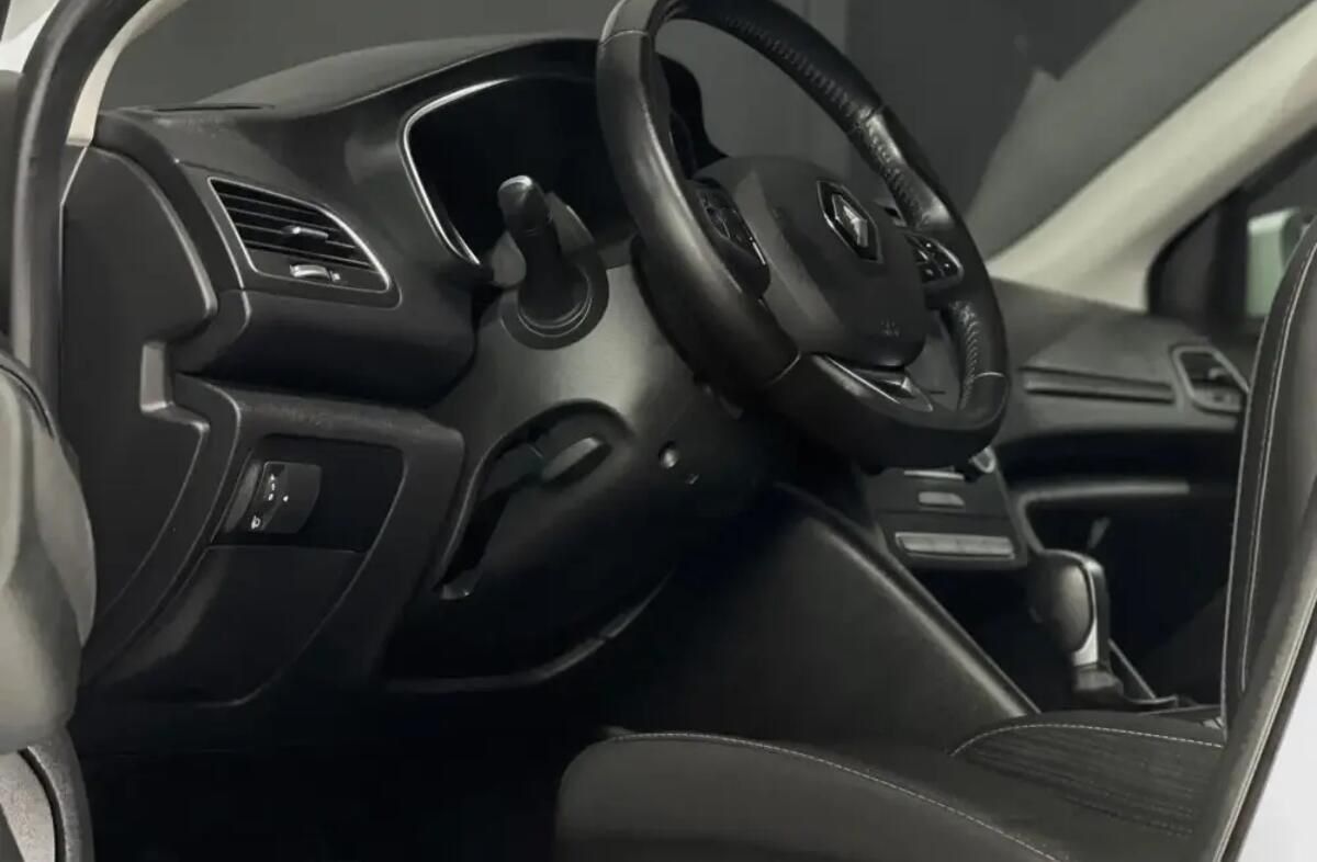 RENAULT Mégane 1.6 dCi GT EDC