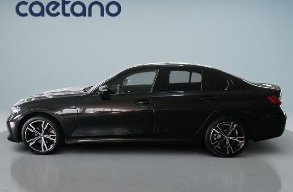 BMW Serie-3 330 e Auto