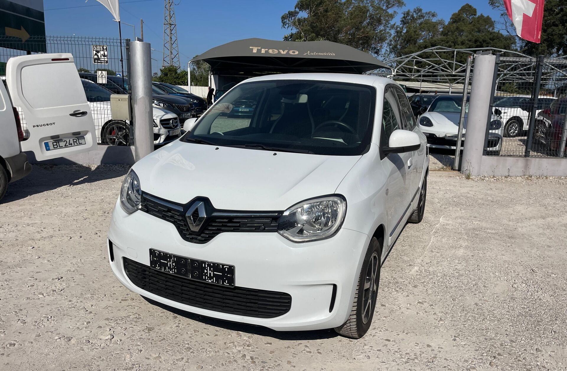 RENAULT Twingo 0.9 TCe Le Coq Sportif EDC