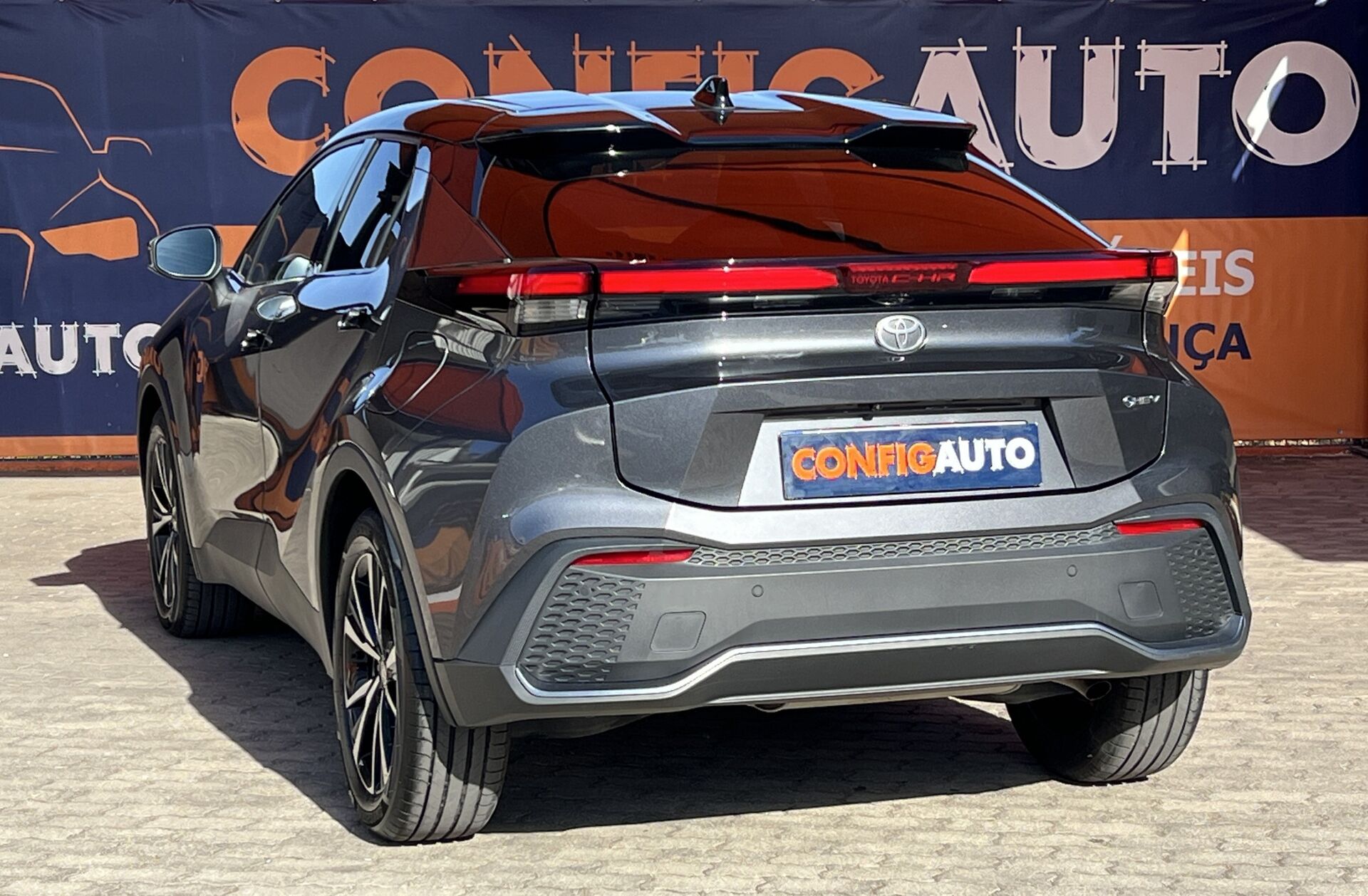 TOYOTA C-HR 1.8 Hybrid Exclusive
