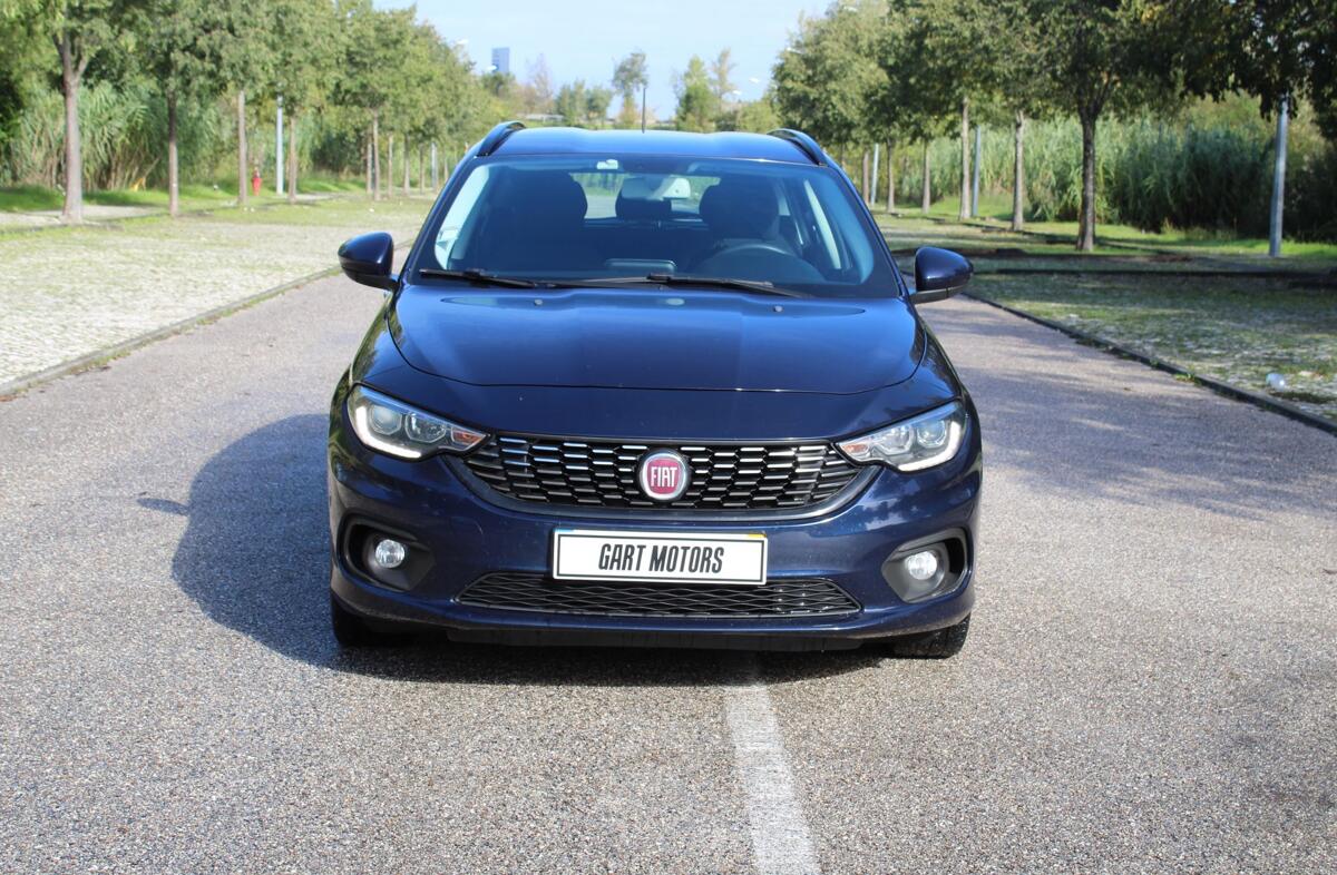 FIAT Tipo 1.6 M-Jet Lounge Tech