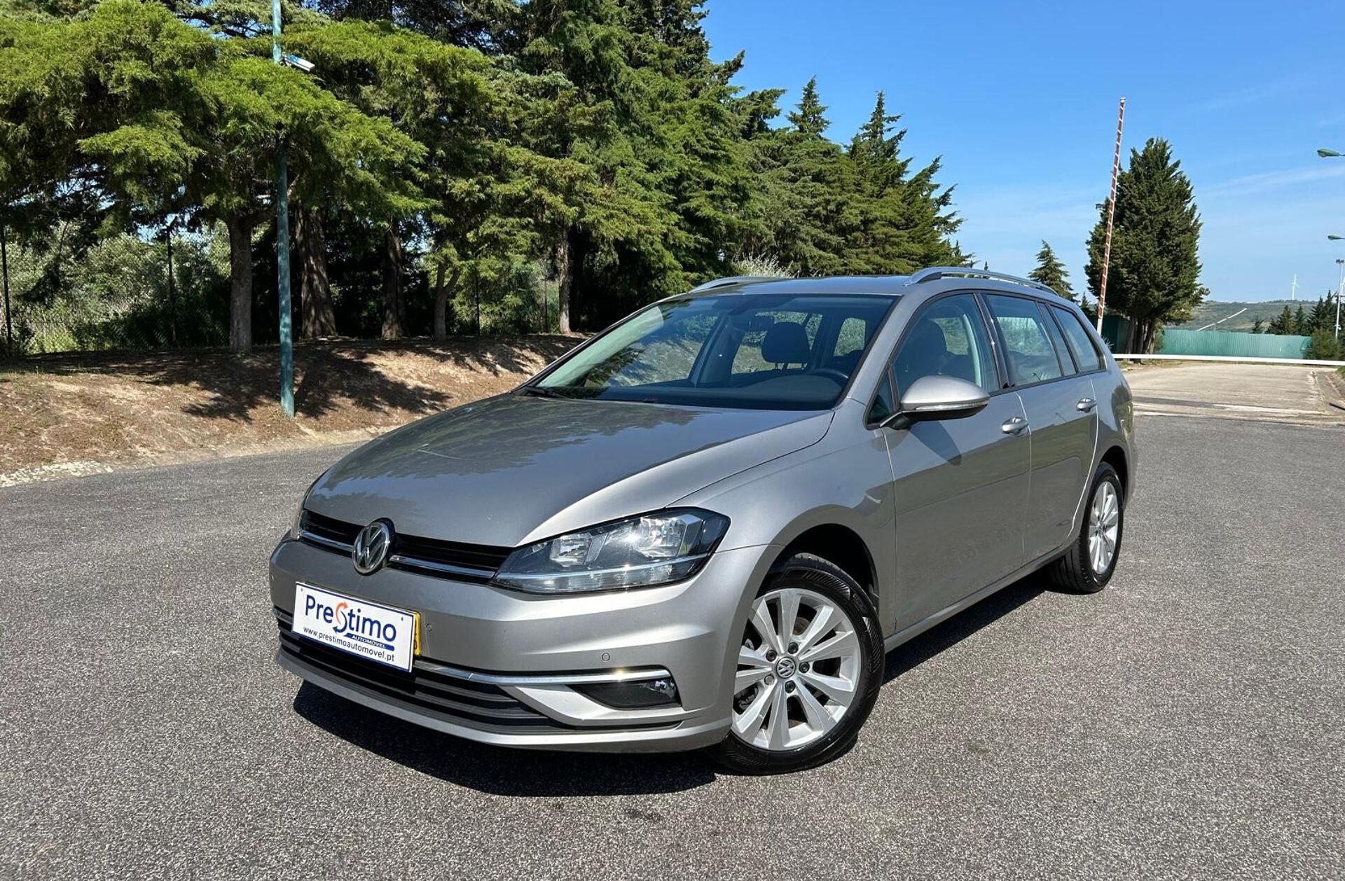 VOLKSWAGEN Golf V.1.6 TDI Confortline