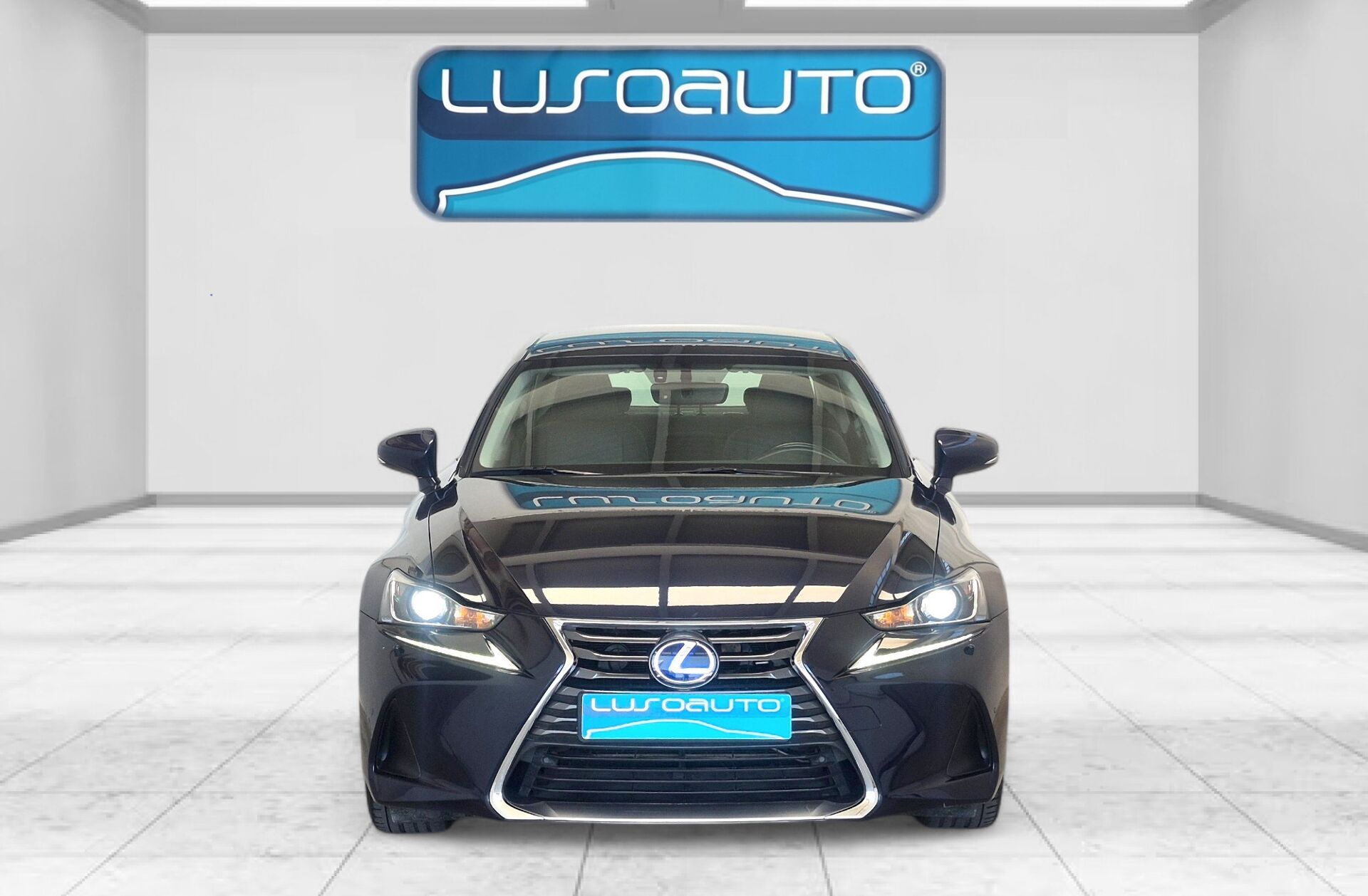 LEXUS IS 300h F Sport+