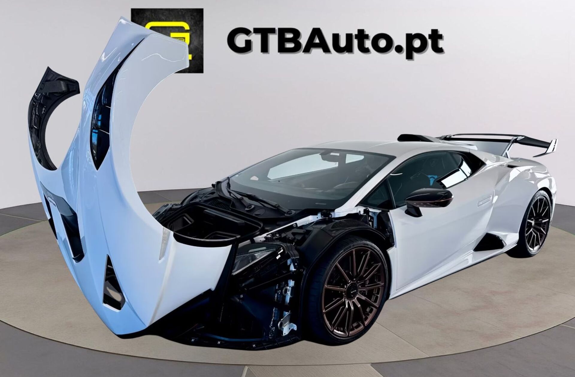 LAMBORGHINI Huracán STO