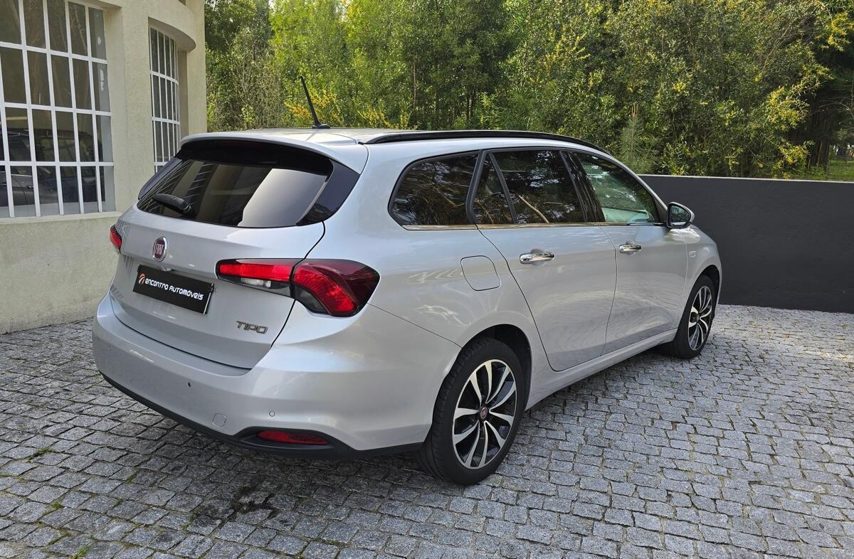 FIAT Tipo 1.6 M-Jet Lounge DCT
