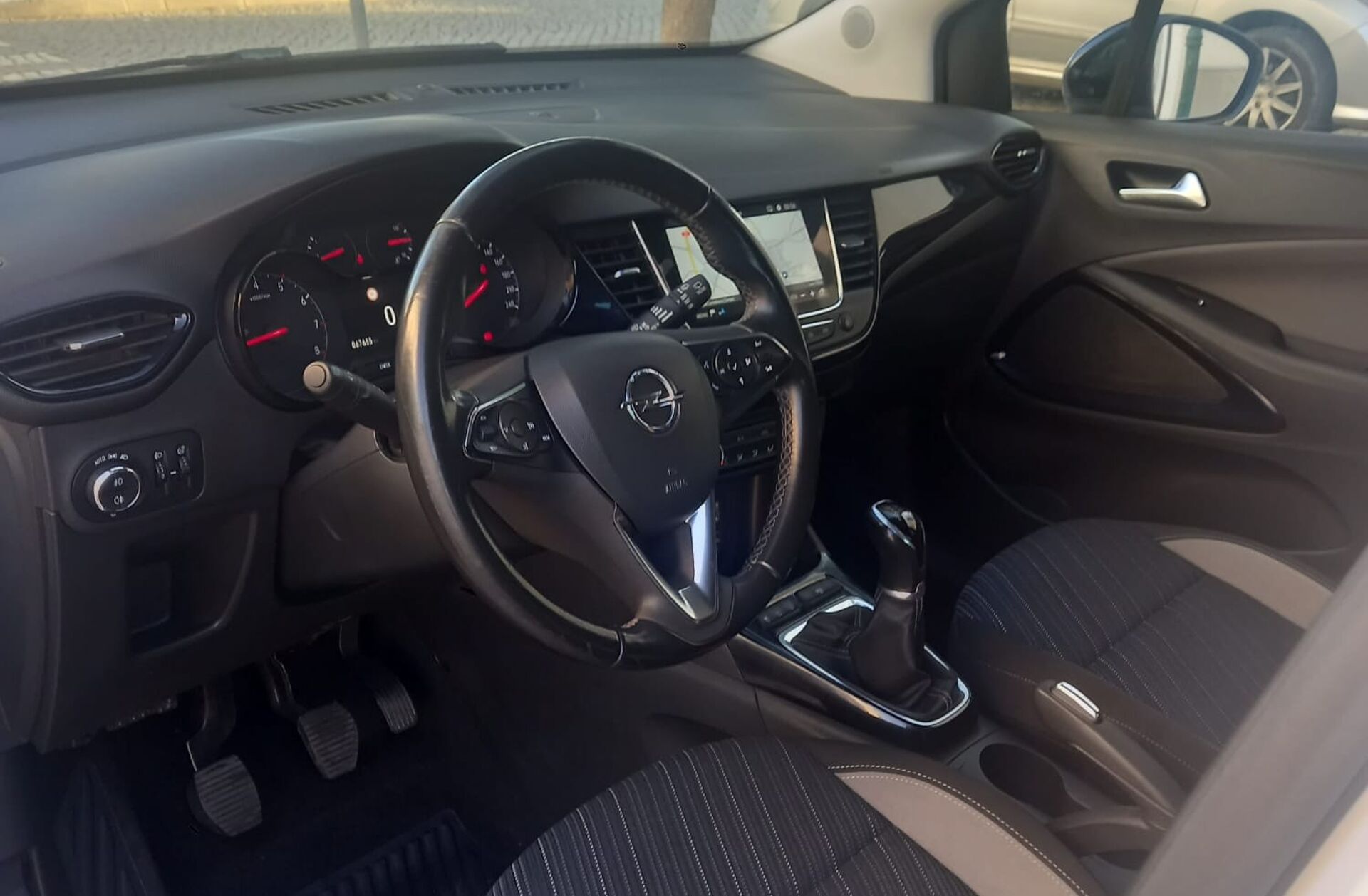 OPEL Crossland X 1.2 Business Edition