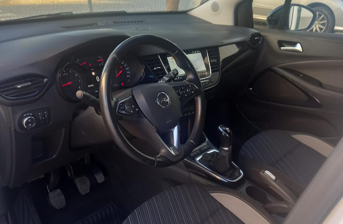 OPEL Crossland X 1.2 Business Edition