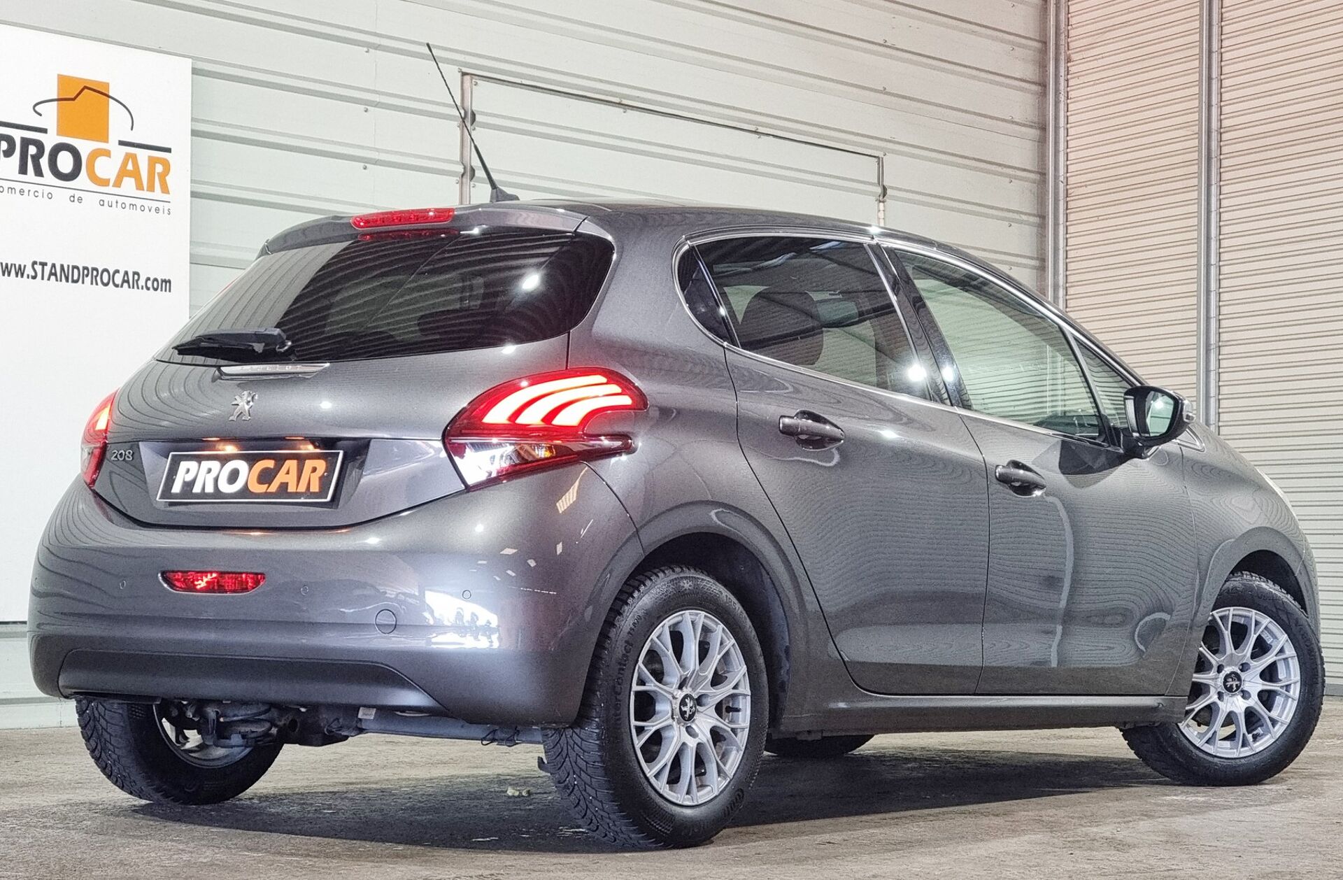 PEUGEOT 208 1.2 PureTech GT Line