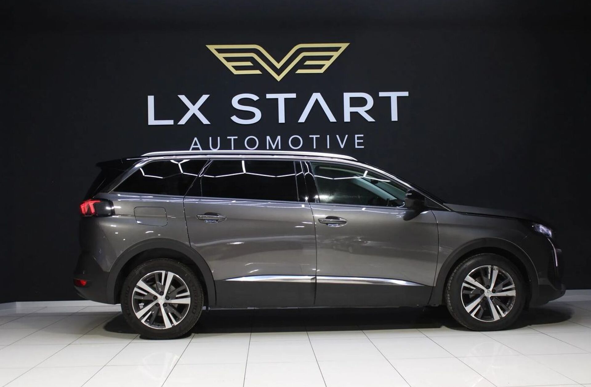 PEUGEOT 5008 1.2 PureTech Allure Pack EAT8