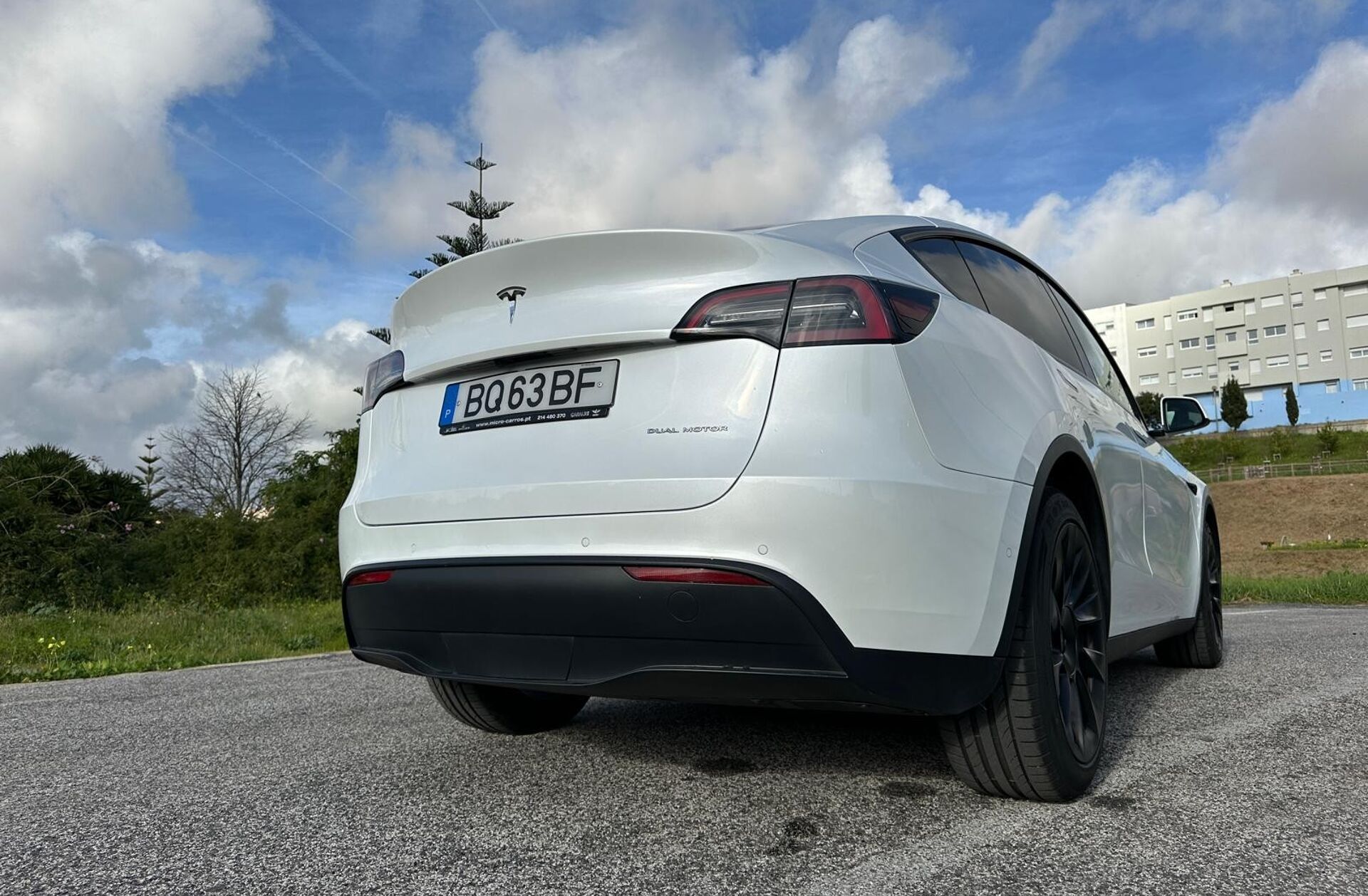 TESLA Model Y Long Range Tração Integral