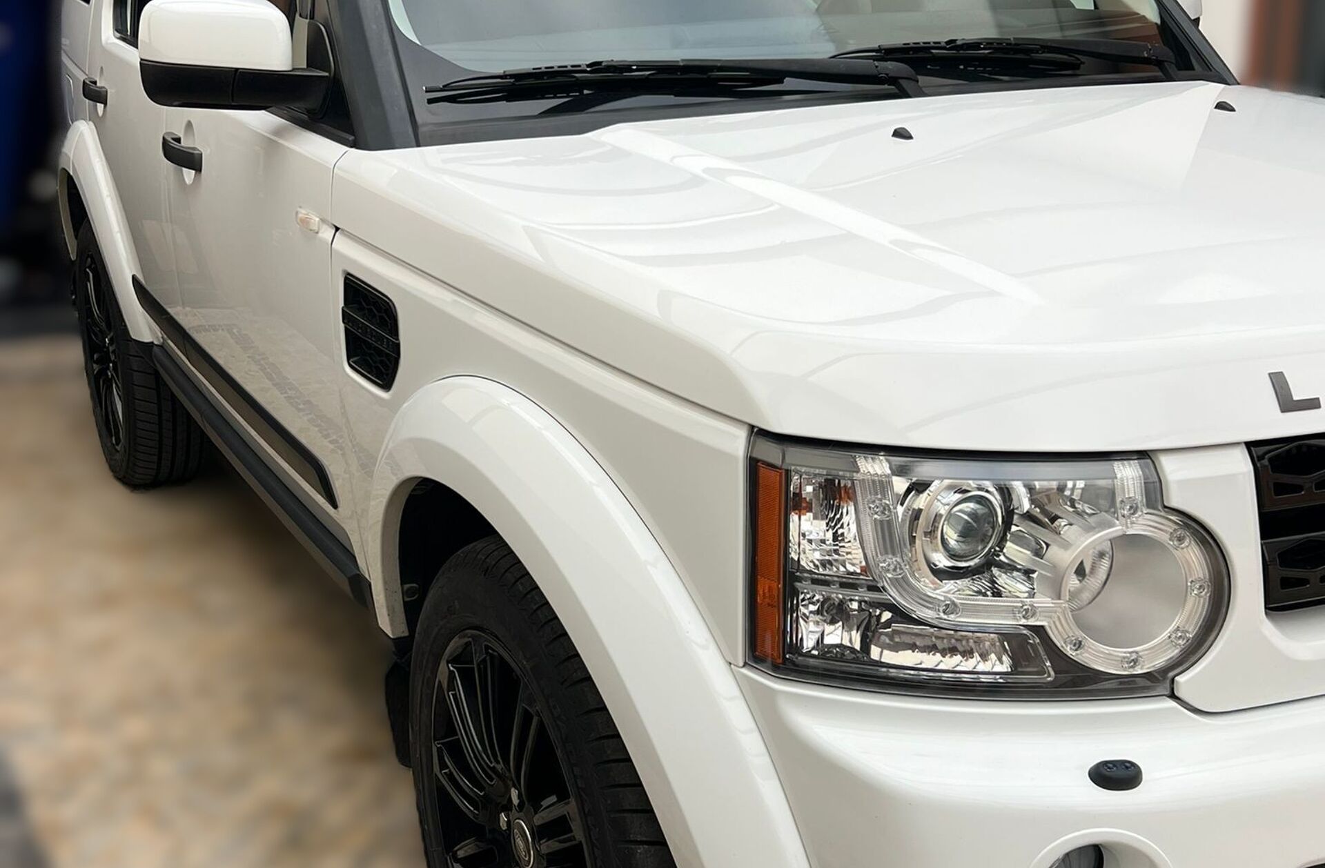 LAND ROVER Discovery 4 3.0 TD V6 HSE