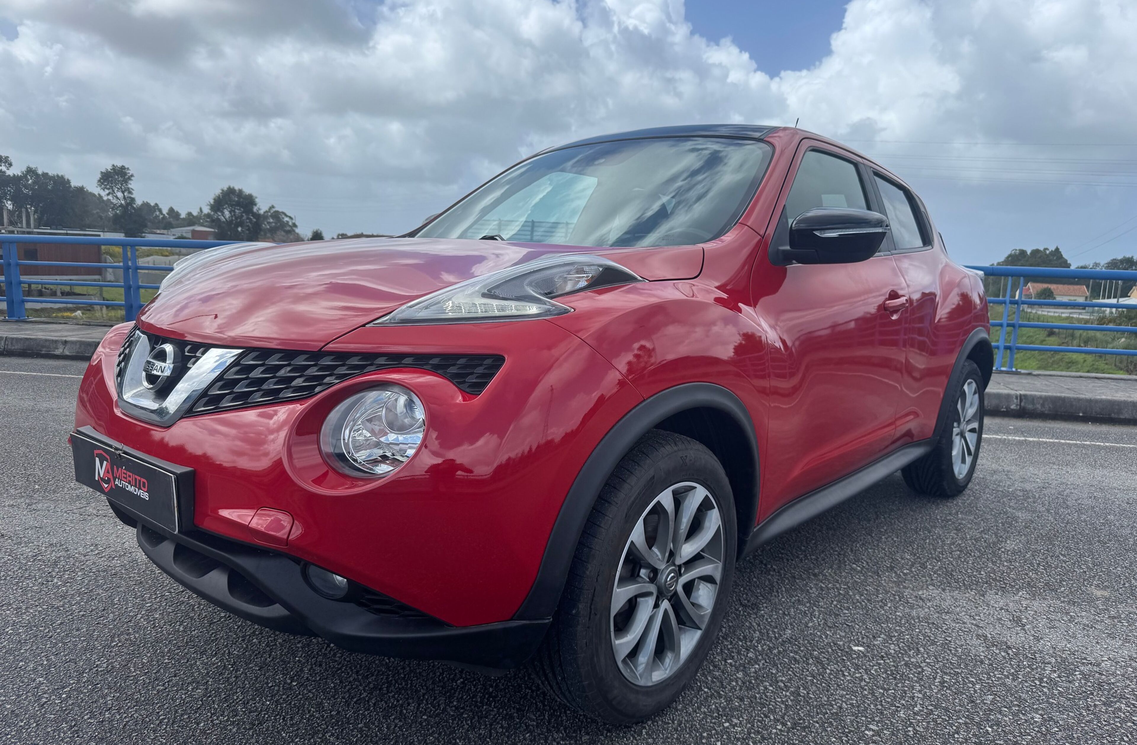 NISSAN Juke 1.2 DIG-T N-Connecta Pack Exterior 1 Red Detroit