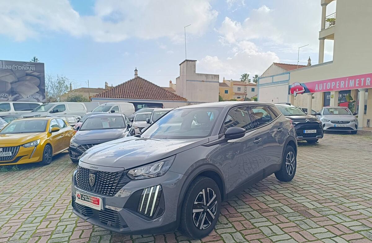 PEUGEOT 2008 1.2 PureTech GT