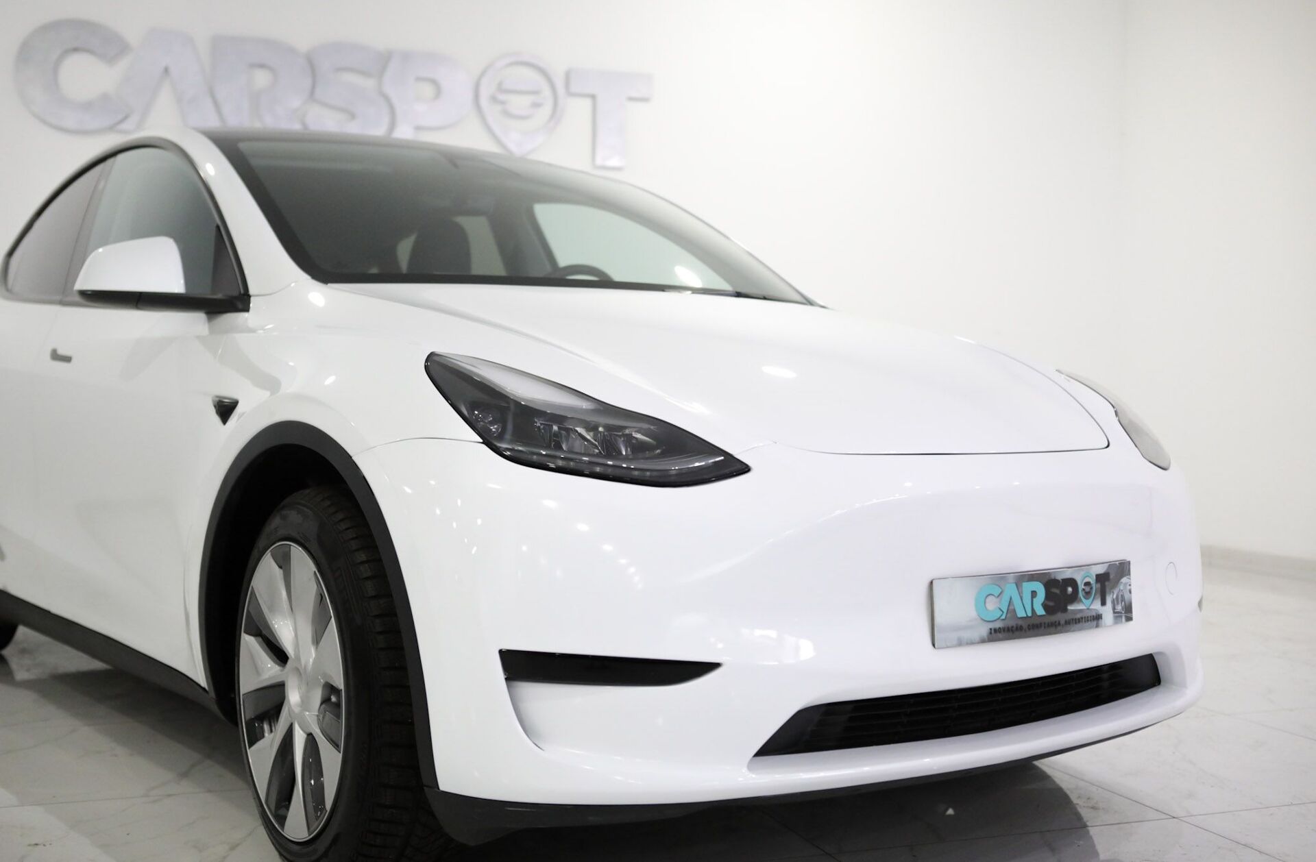 TESLA Model Y Tração Traseira