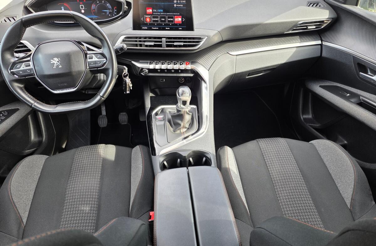 PEUGEOT 3008 1.5 BlueHDi Allure