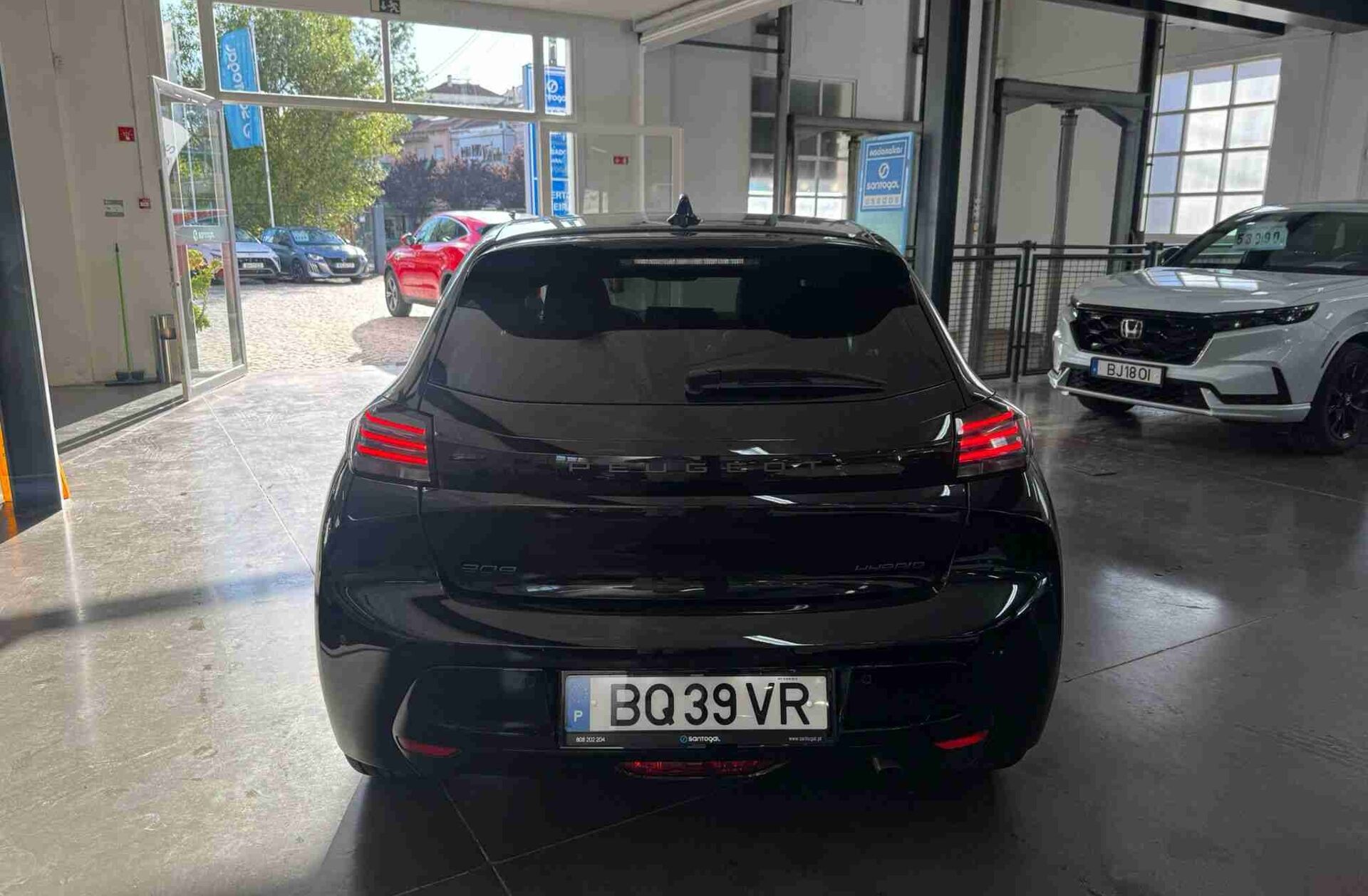 PEUGEOT 208 1.2 Hybrid Allure e-DCS6