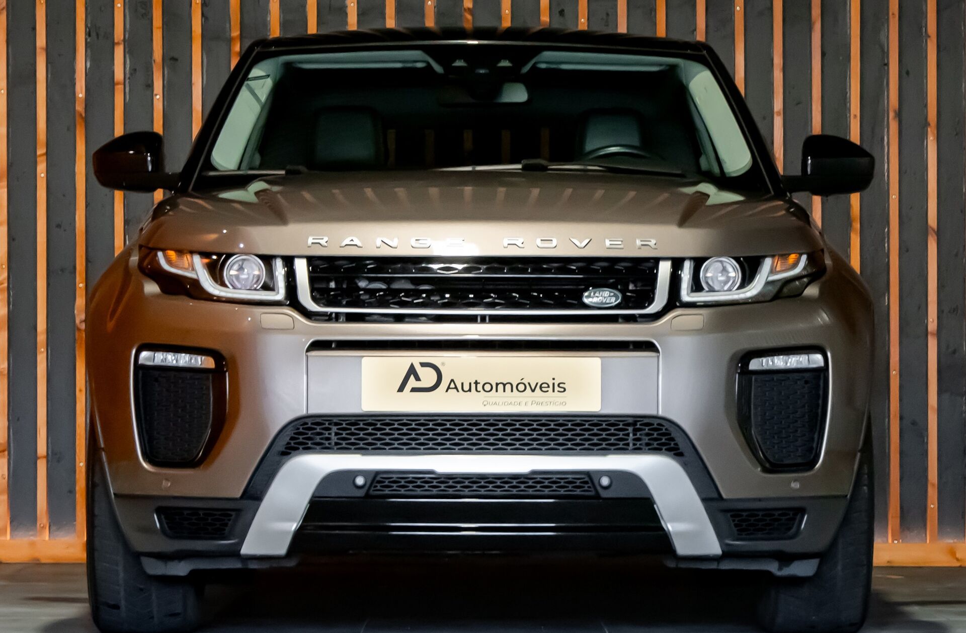 LAND ROVER Range Rover R-DYNAMIC ED4