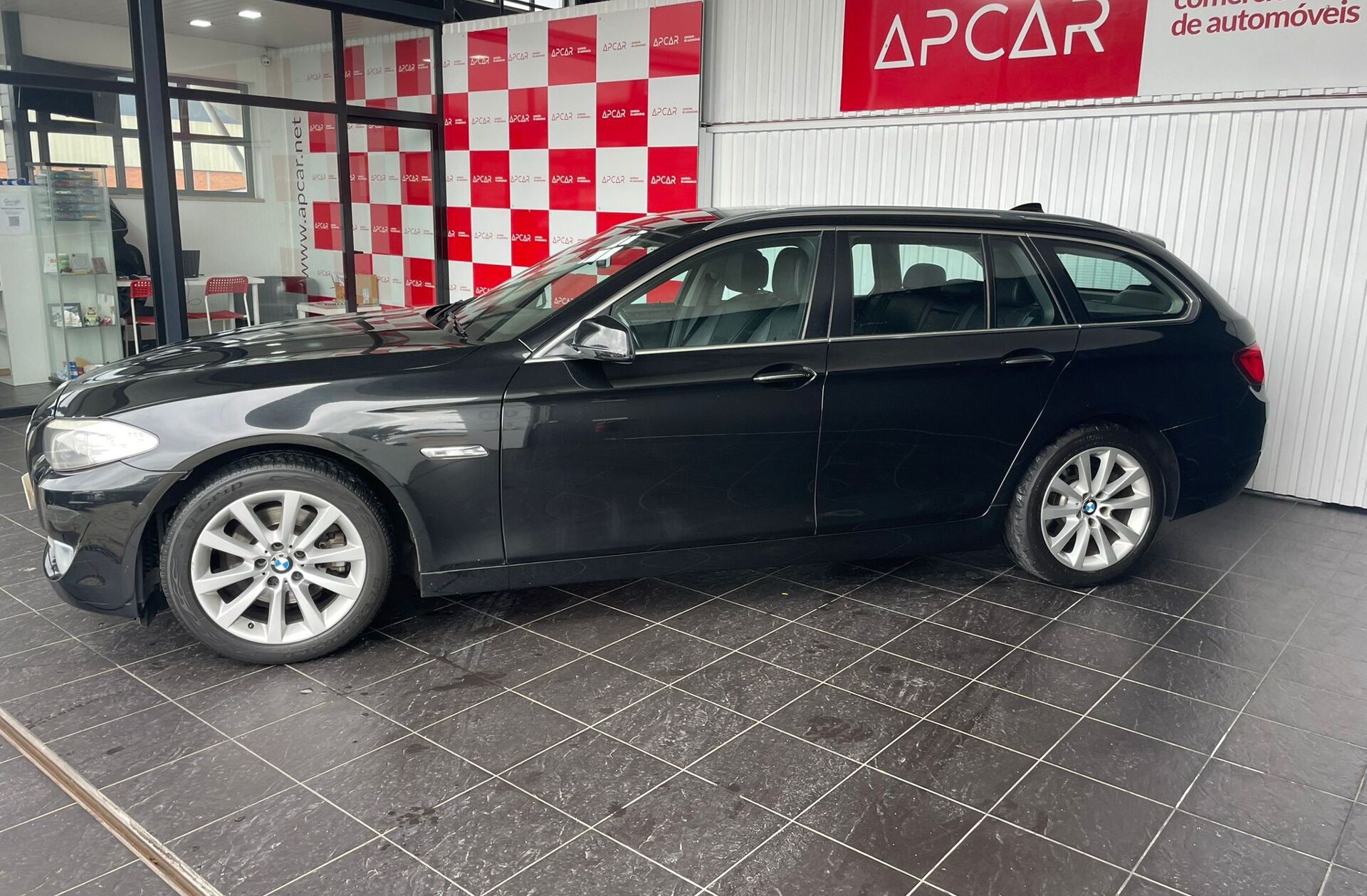 BMW Serie-5 520 d Auto